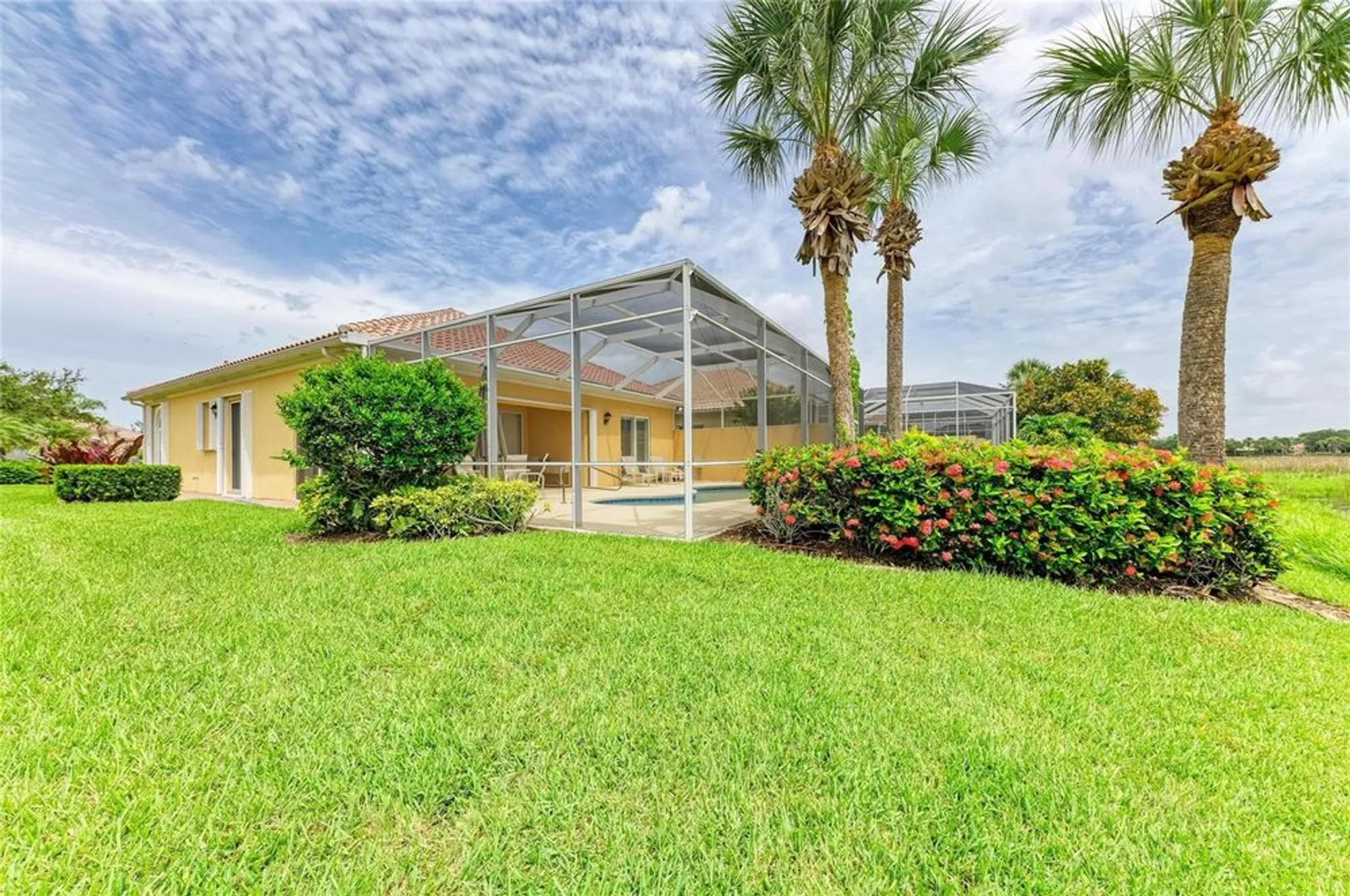 Property Slideshow image 44 of 65 | 5827 benevento dr, Sarasota, FL, 34238