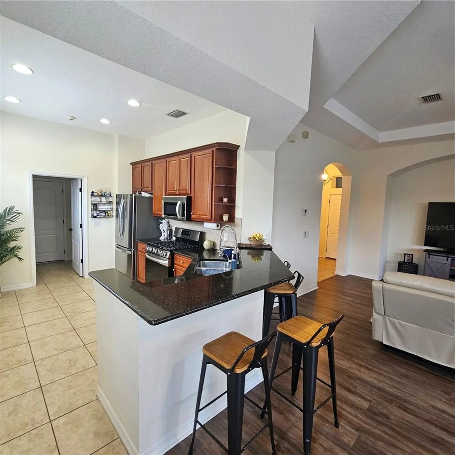 Property Slideshow image 11 of 44 | 920 regal manor way, Sun City Center, FL, 33573