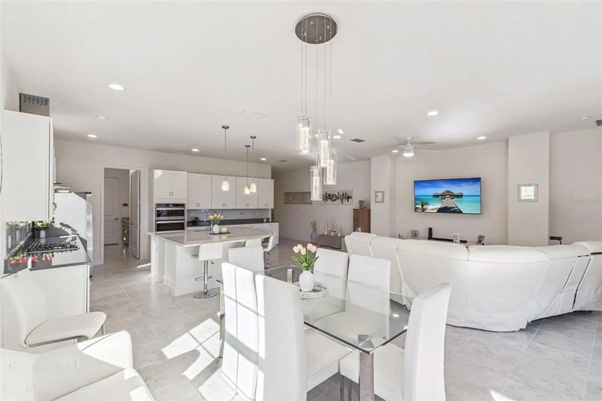 Property Slideshow image 13 of 51 | 5081 twin lakes blvd, Saint Cloud, FL, 34772