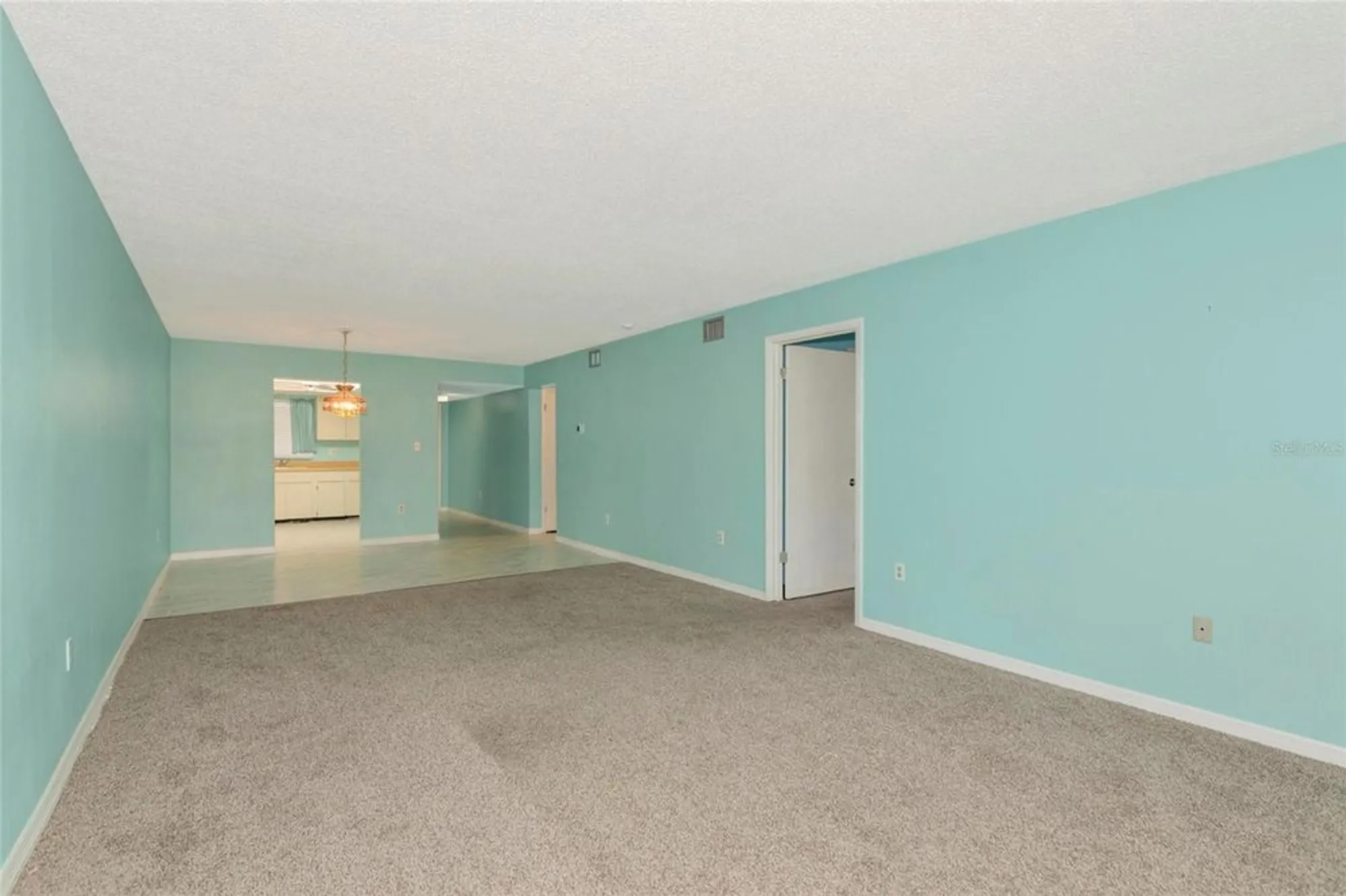 Property Slideshow image 14 of 44 | 3072 lake bayshore dr o- 119, Bradenton, FL, 34205