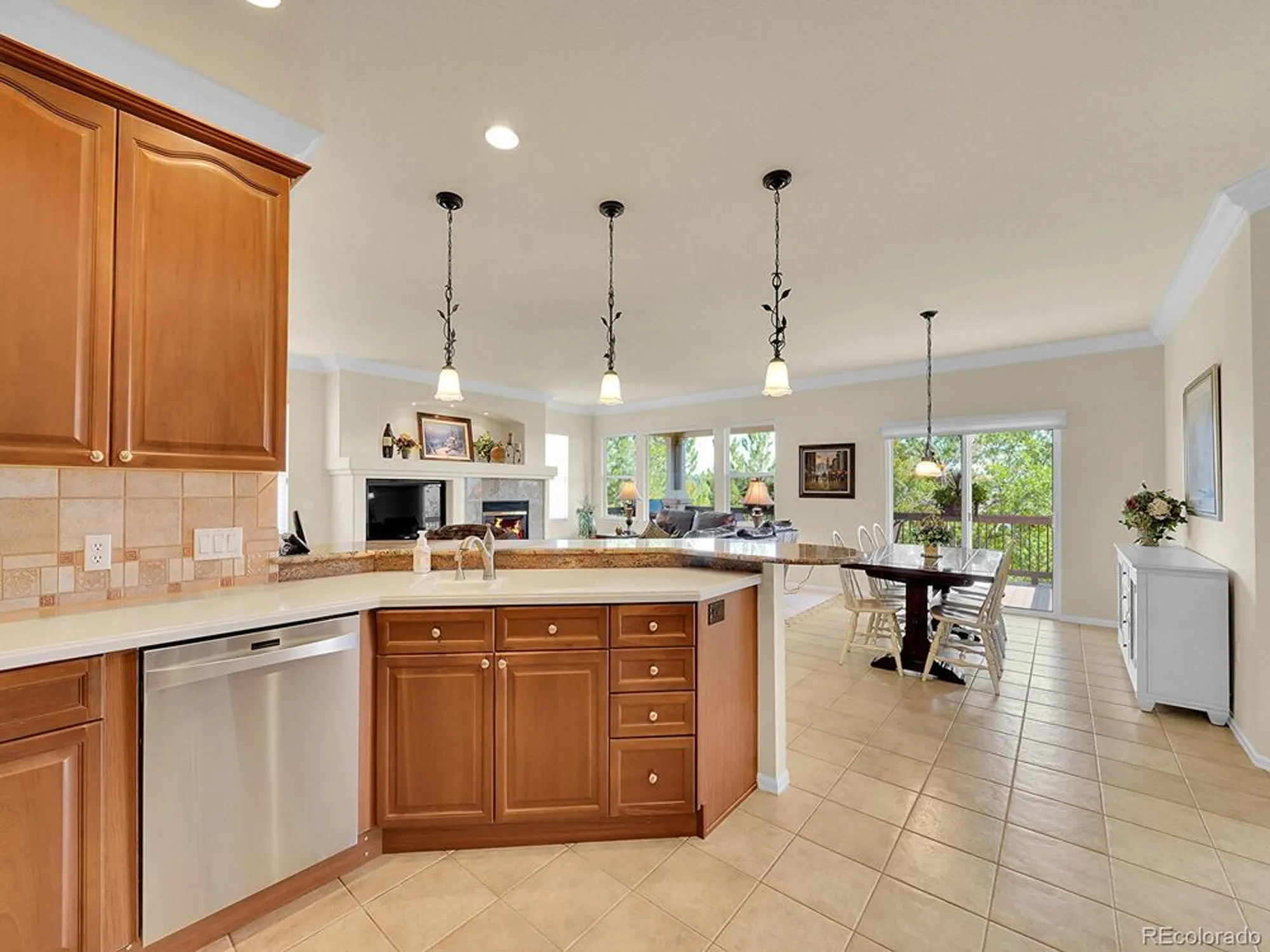 Property Slideshow image 12 of 49 | 23428 e long pl, Aurora, CO, 80016