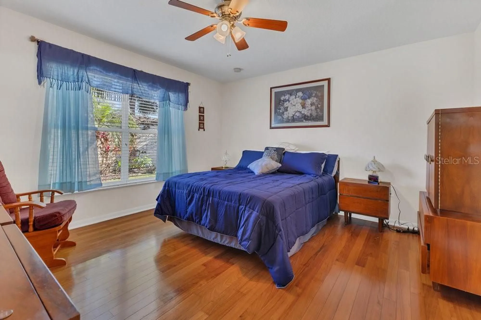 Property Slideshow image 21 of 46 | 340 grand canal dr, Poinciana, FL, 34759