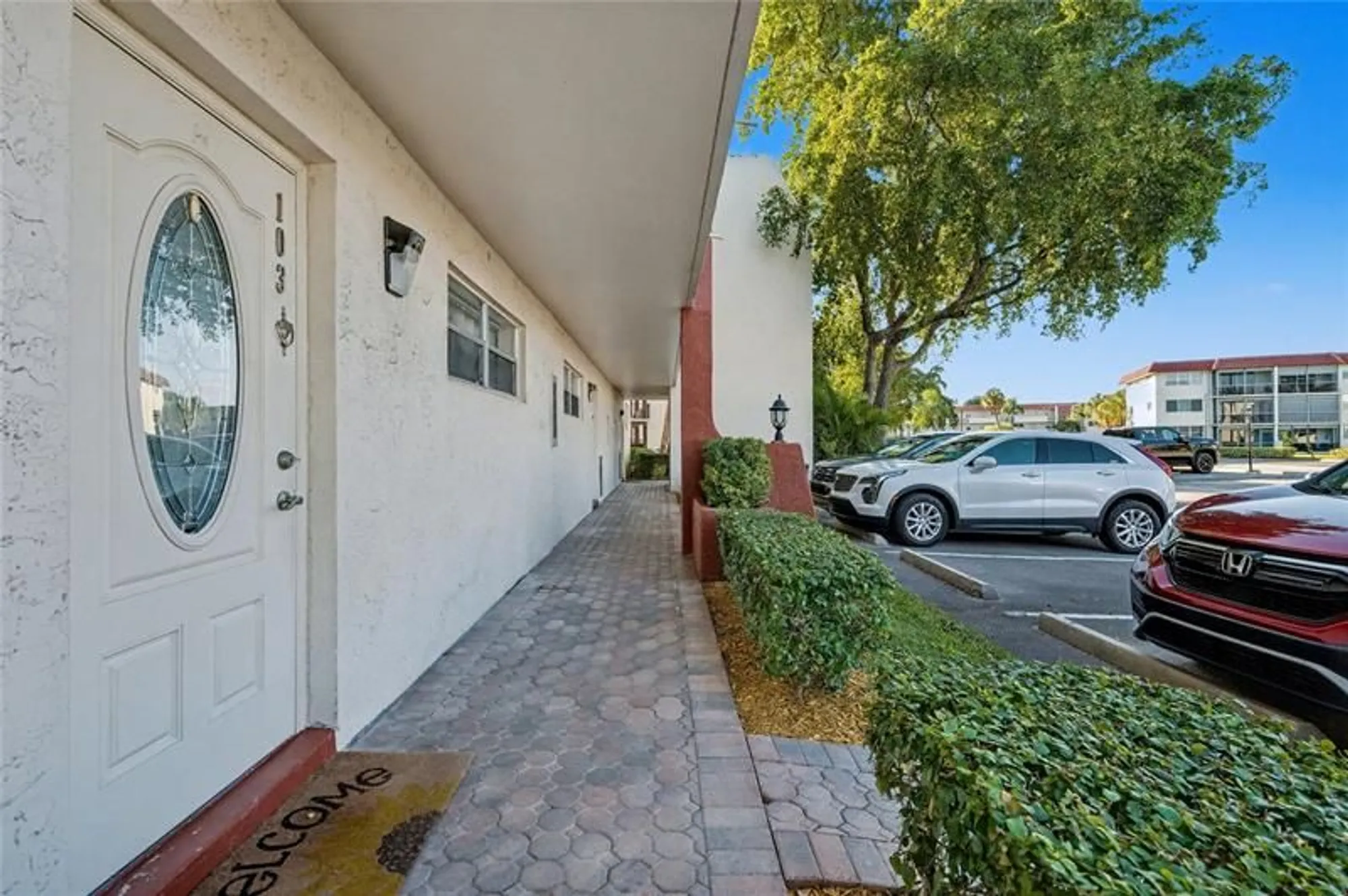 Property Slideshow image 18 of 55 | 9520 s hollybrook lake dr 103, Pembroke Pines, FL, 33025