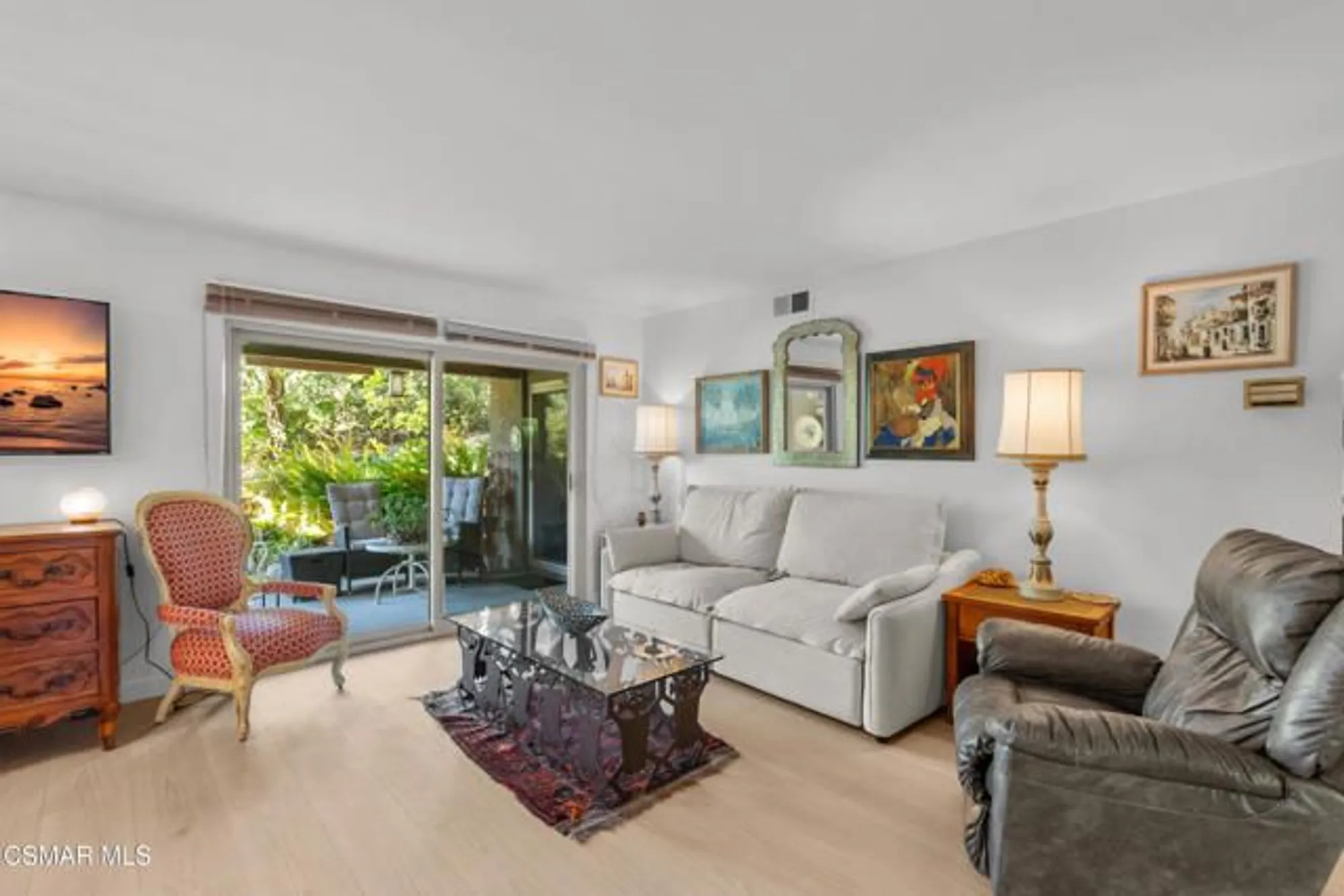 Property Slideshow image 2 of 33 | 351 chestnut hill ct 14, Thousand Oaks, CA, 91360