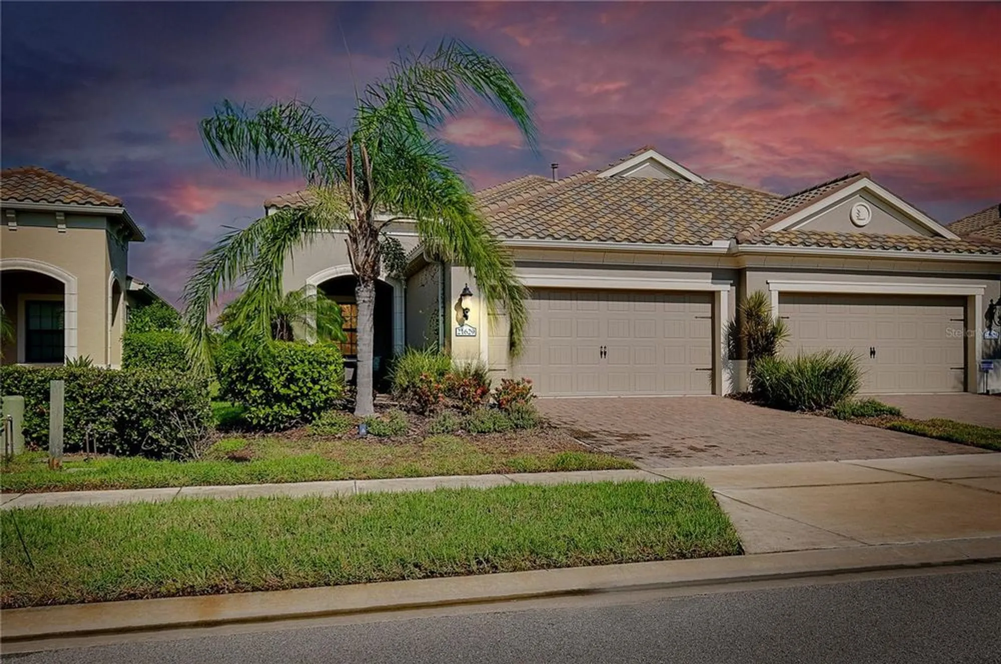 Property Slideshow image 3 of 59 | 21629 avon park ct, Venice, FL, 34293