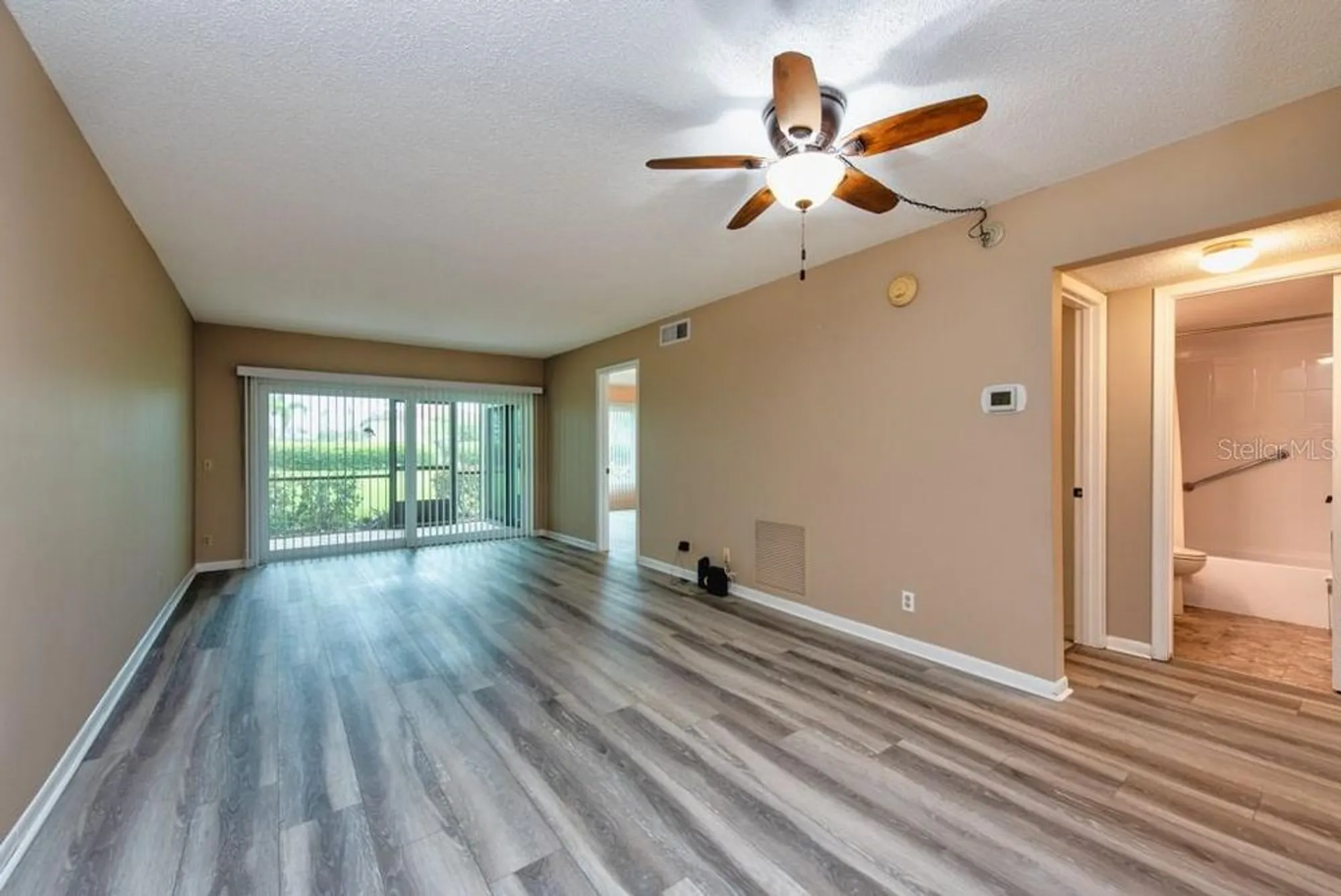 Property Slideshow image 8 of 45 | 6219 palma del mar blvd s apt 114, St Petersburg, FL, 33715
