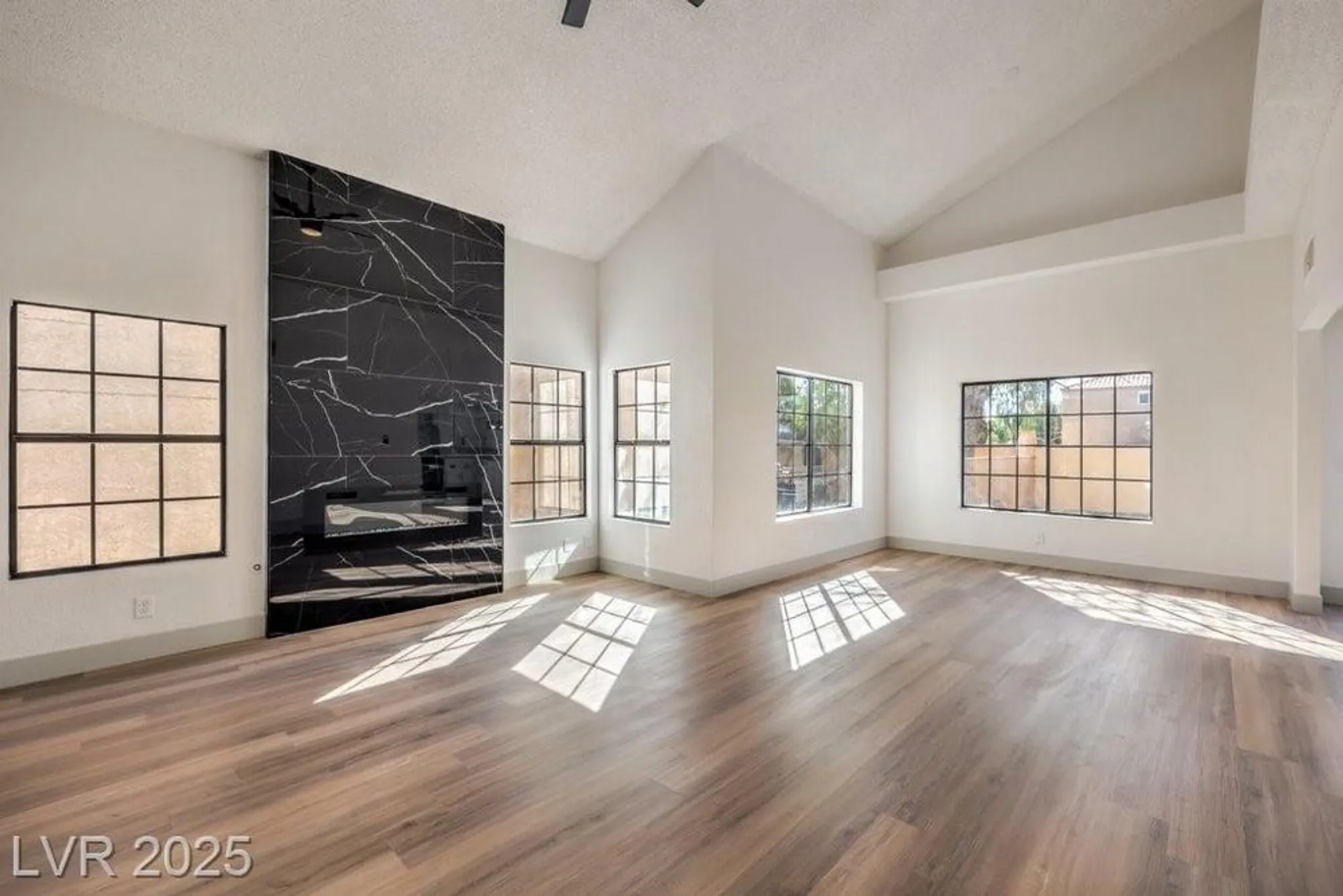 Property Slideshow image 7 of 37 | 5213 tamanar dr, Las Vegas, NV, 89130
