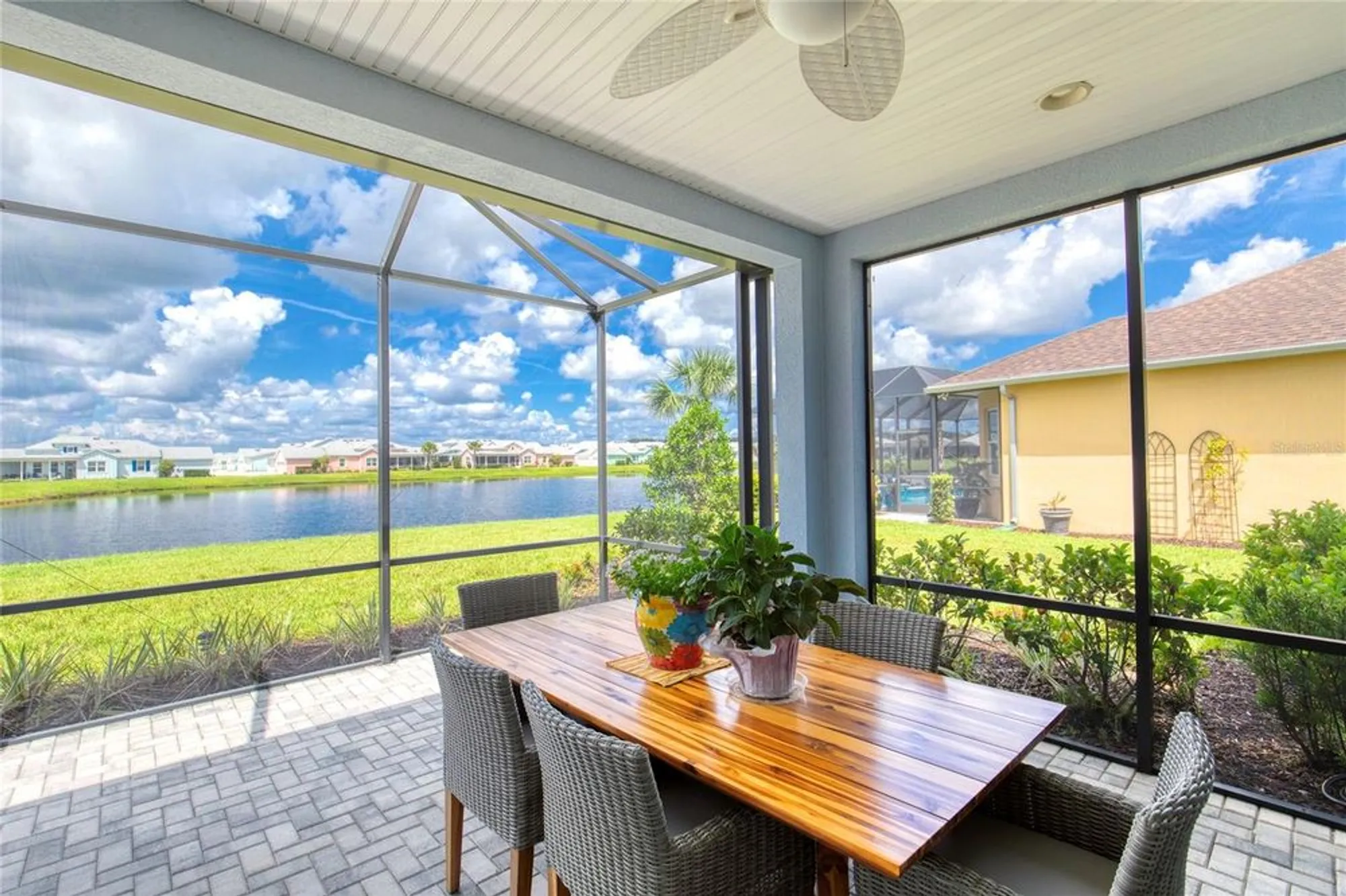 Property Slideshow image 31 of 50 | 213 cheeseburger dr, Daytona Beach, FL, 32124