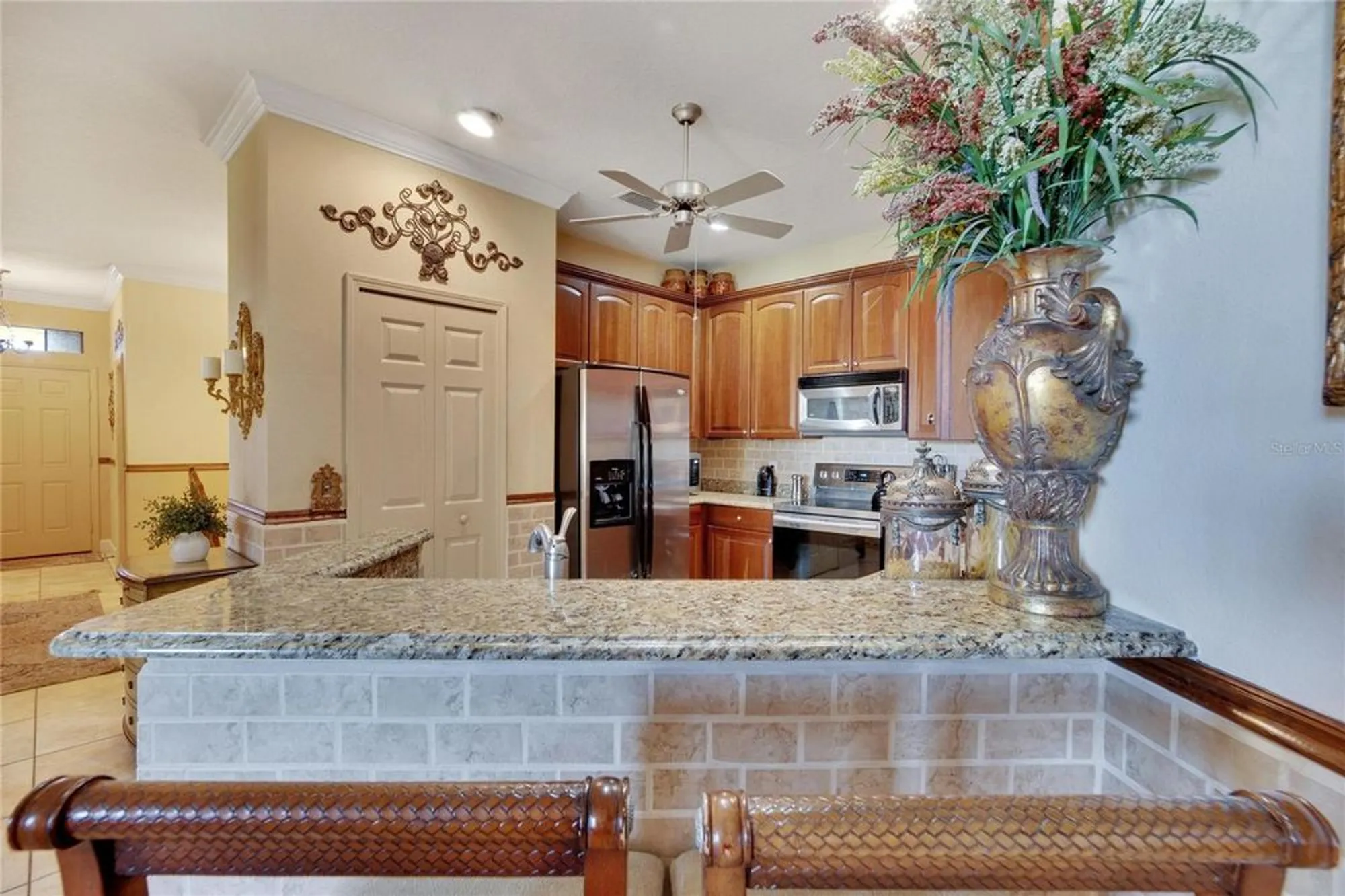 Property Slideshow image 12 of 67 | 204 mystic falls dr, Apollo Beach, FL, 33572