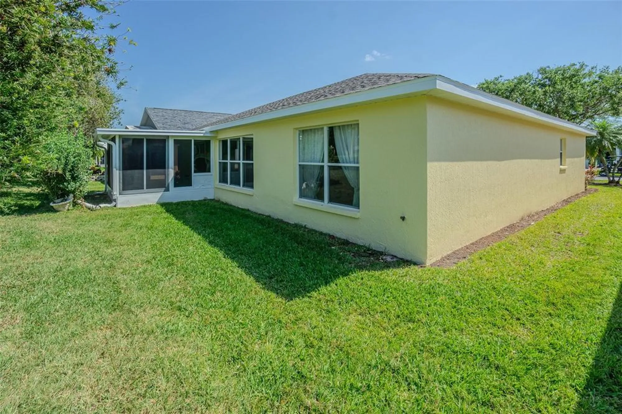 Property Slideshow image 30 of 47 | 10809 collar dr, San Antonio, FL, 33576