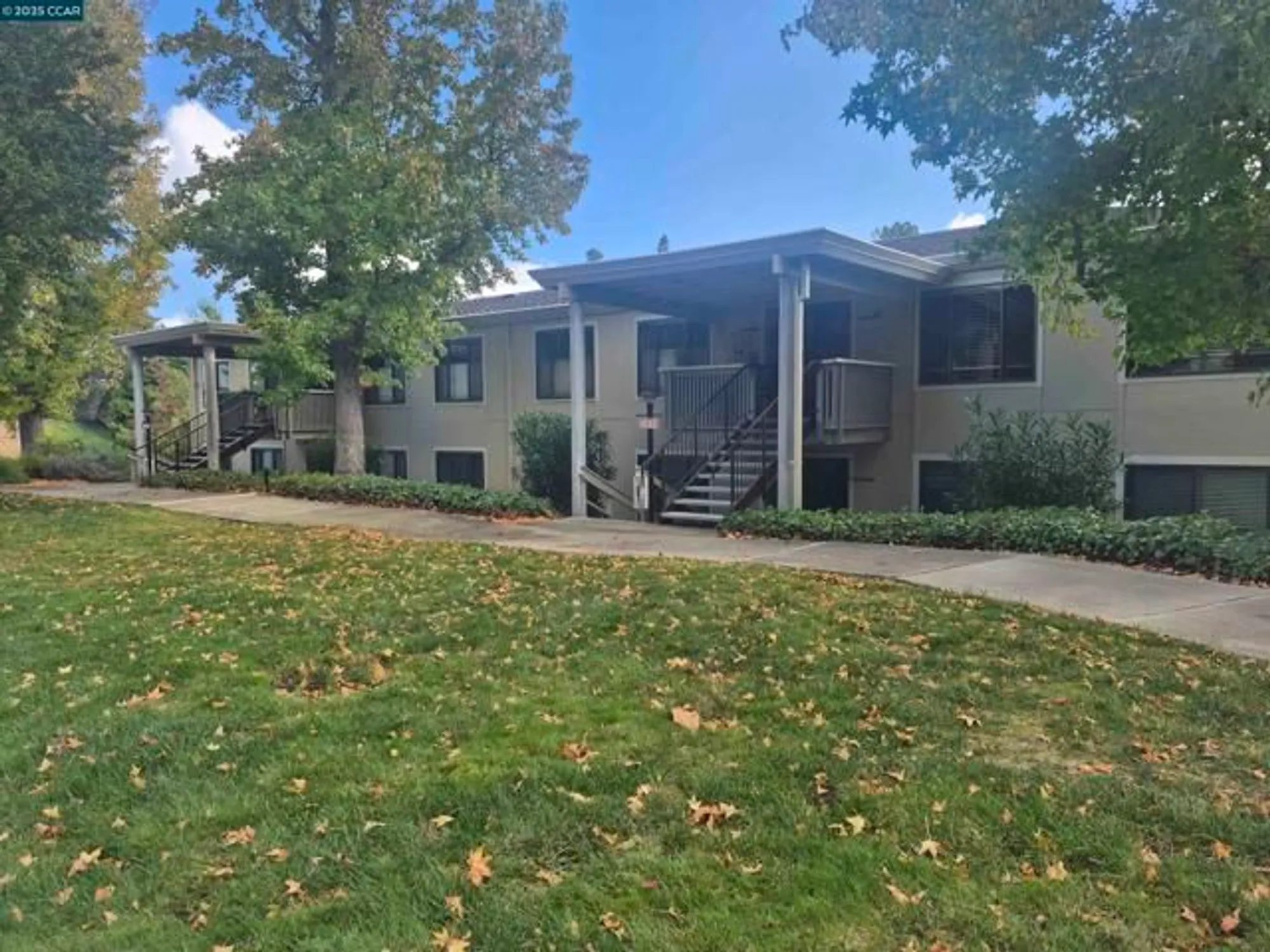 Property Slideshow image 1 of 36 | 1832 golden rain rd apt 6, Walnut Creek, CA, 94595