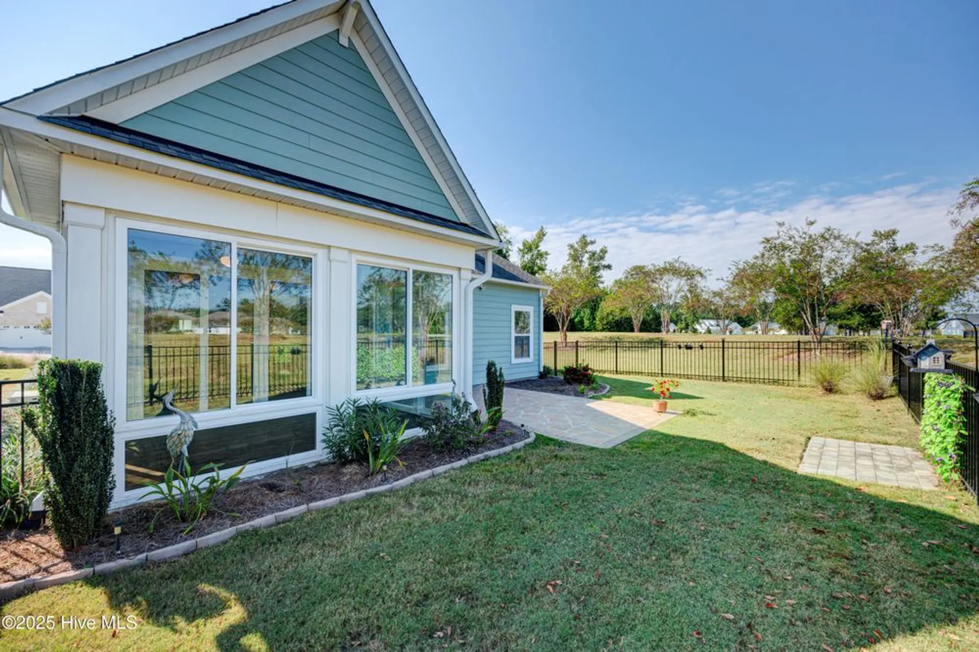 Property Slideshow image 15 of 46 | 5884 park west cir, Leland, NC, 28451