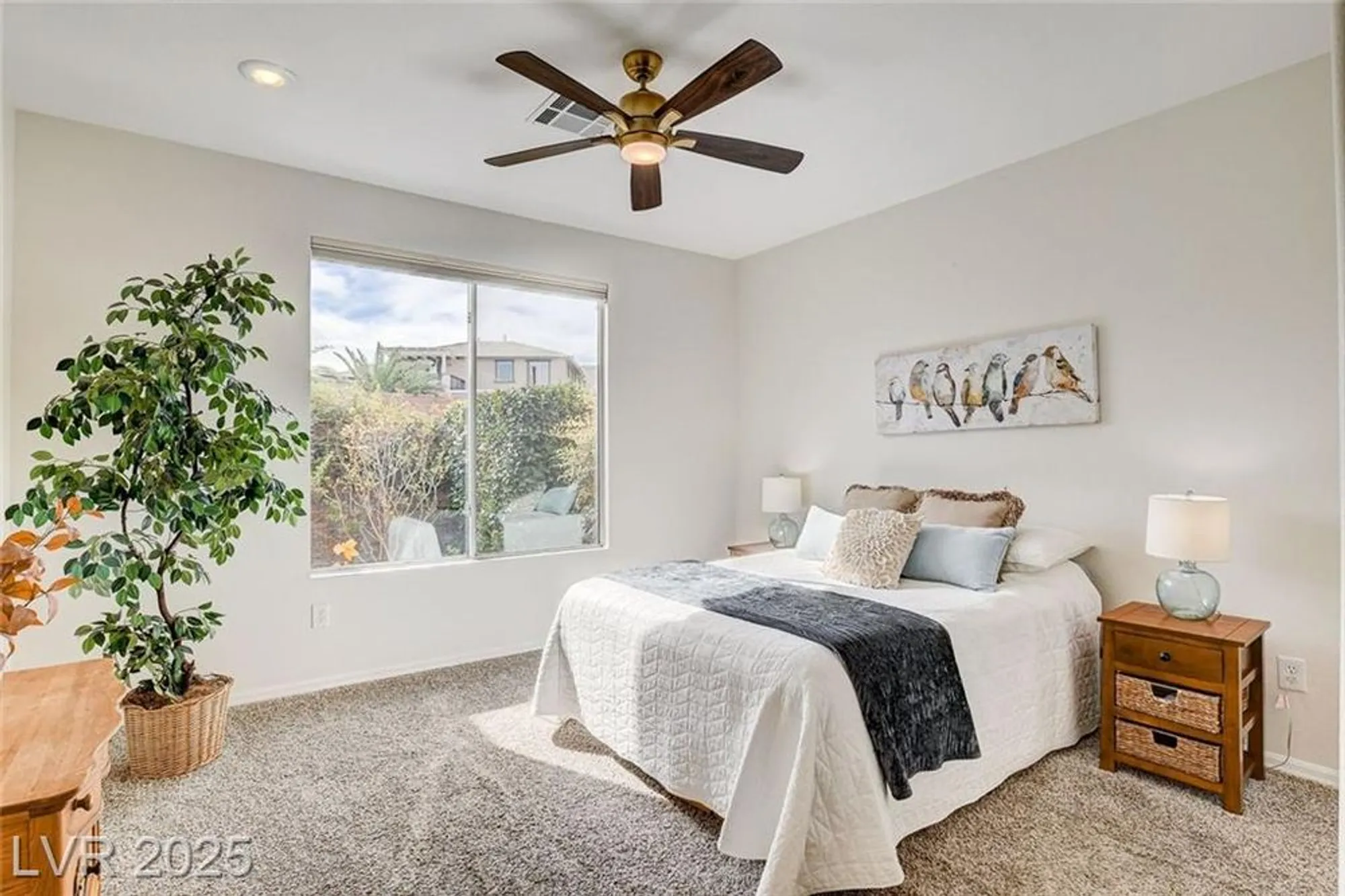 Property Slideshow image 20 of 41 | 10481 premia pl, Las Vegas, NV, 89135