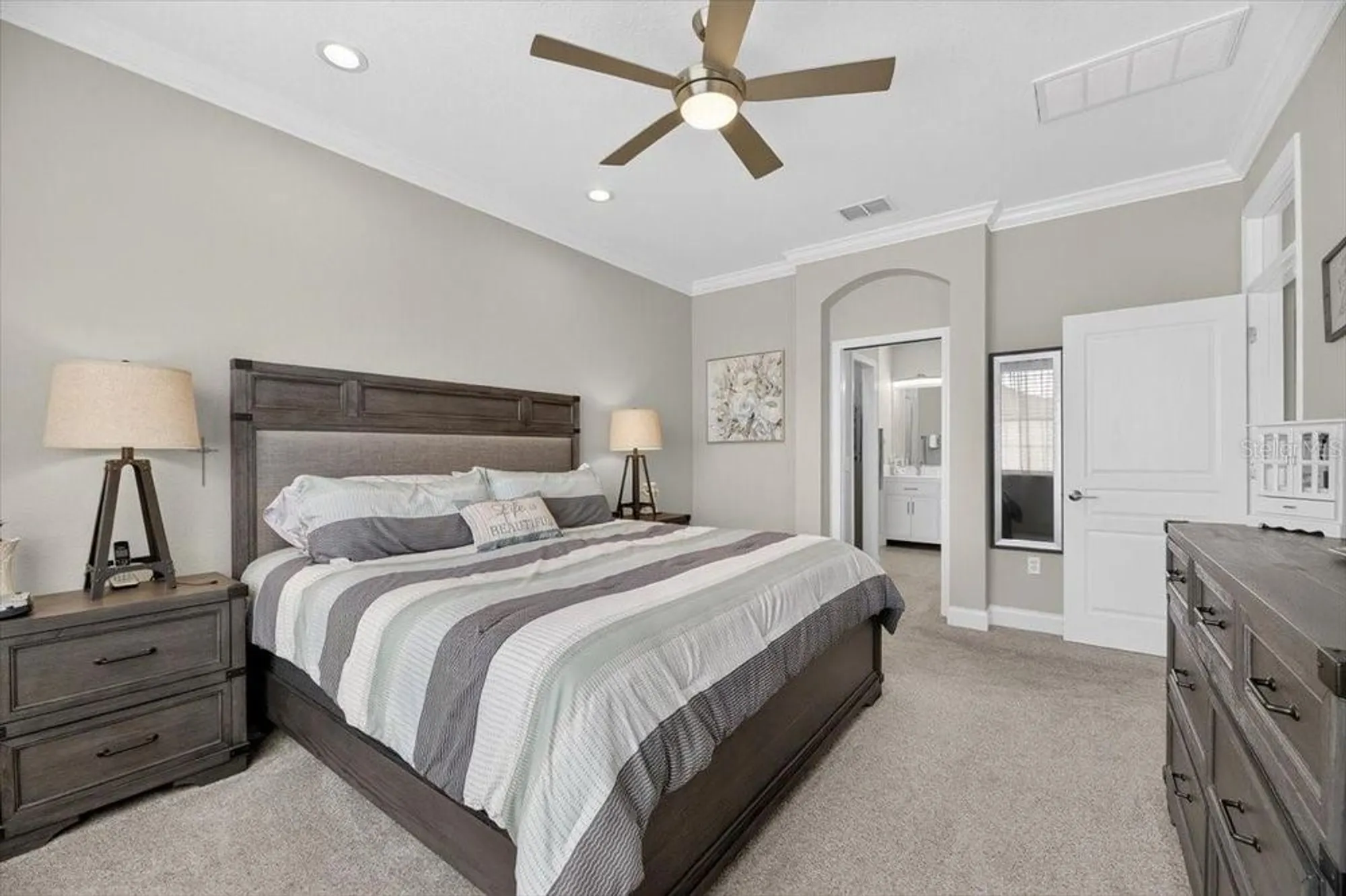 Property Slideshow image 33 of 59 | 8147 lake james dr, Lakeland, FL, 33810