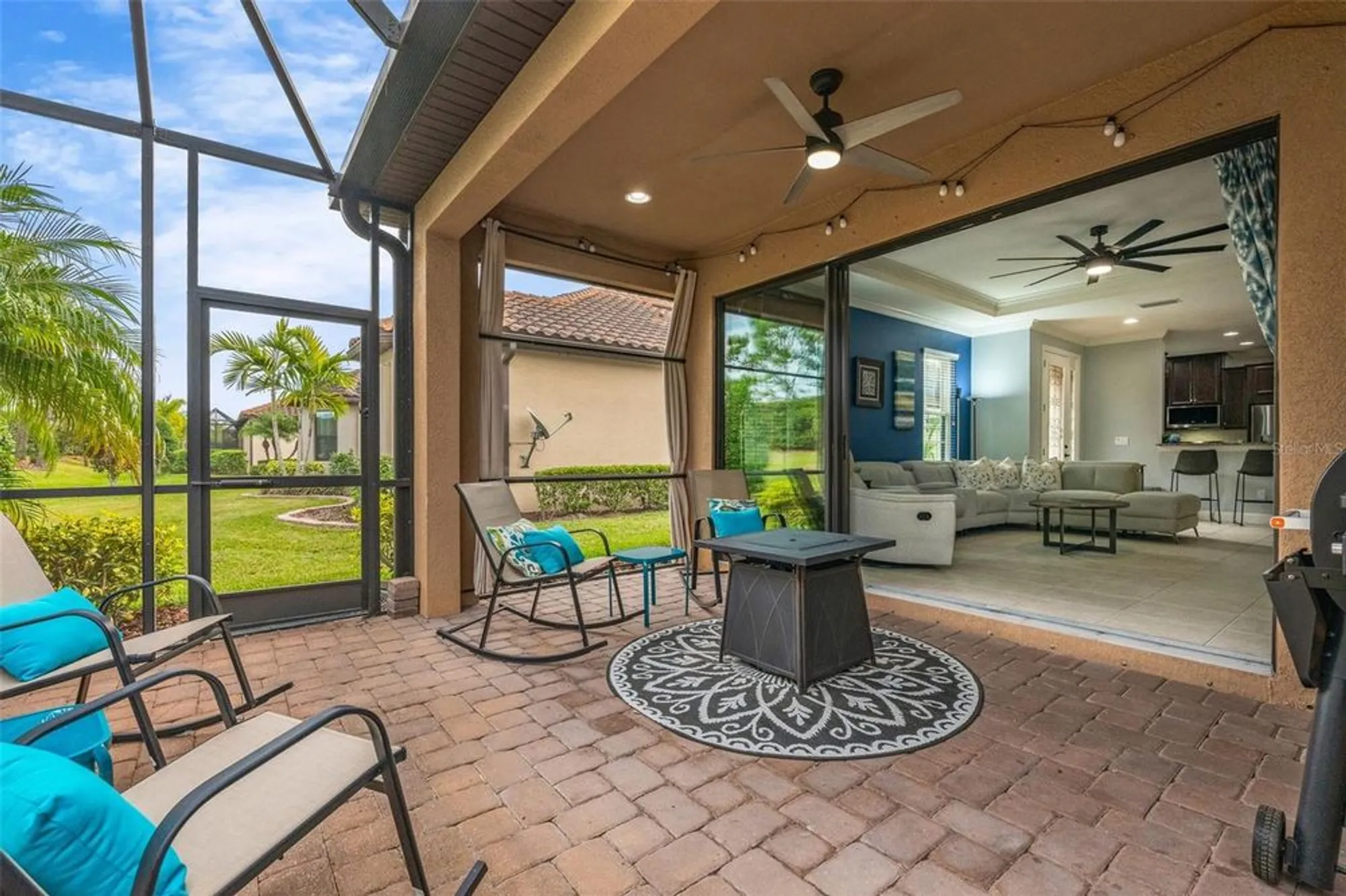 Property Slideshow image 11 of 59 | 10413 highland park pl, Palmetto, FL, 34221