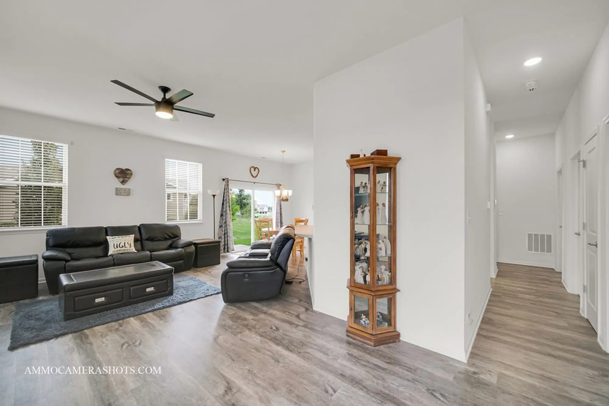 Property Slideshow image 5 of 29 | 1108 crestview ln # 1354, Pingree Grove, IL, 60140