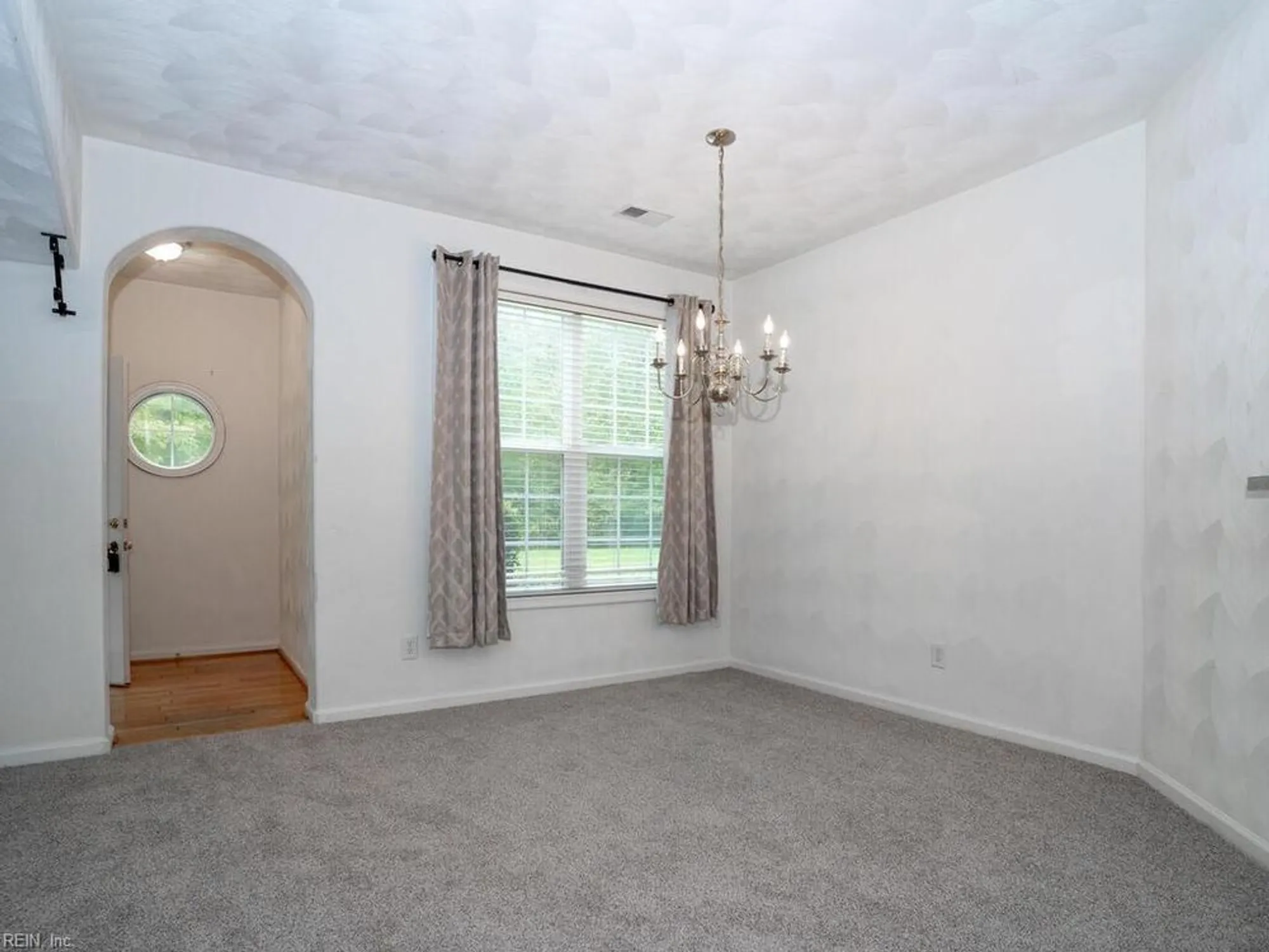 Property Slideshow image 15 of 36 | 2849 majestic oak ct, Virginia Beach, VA, 23456