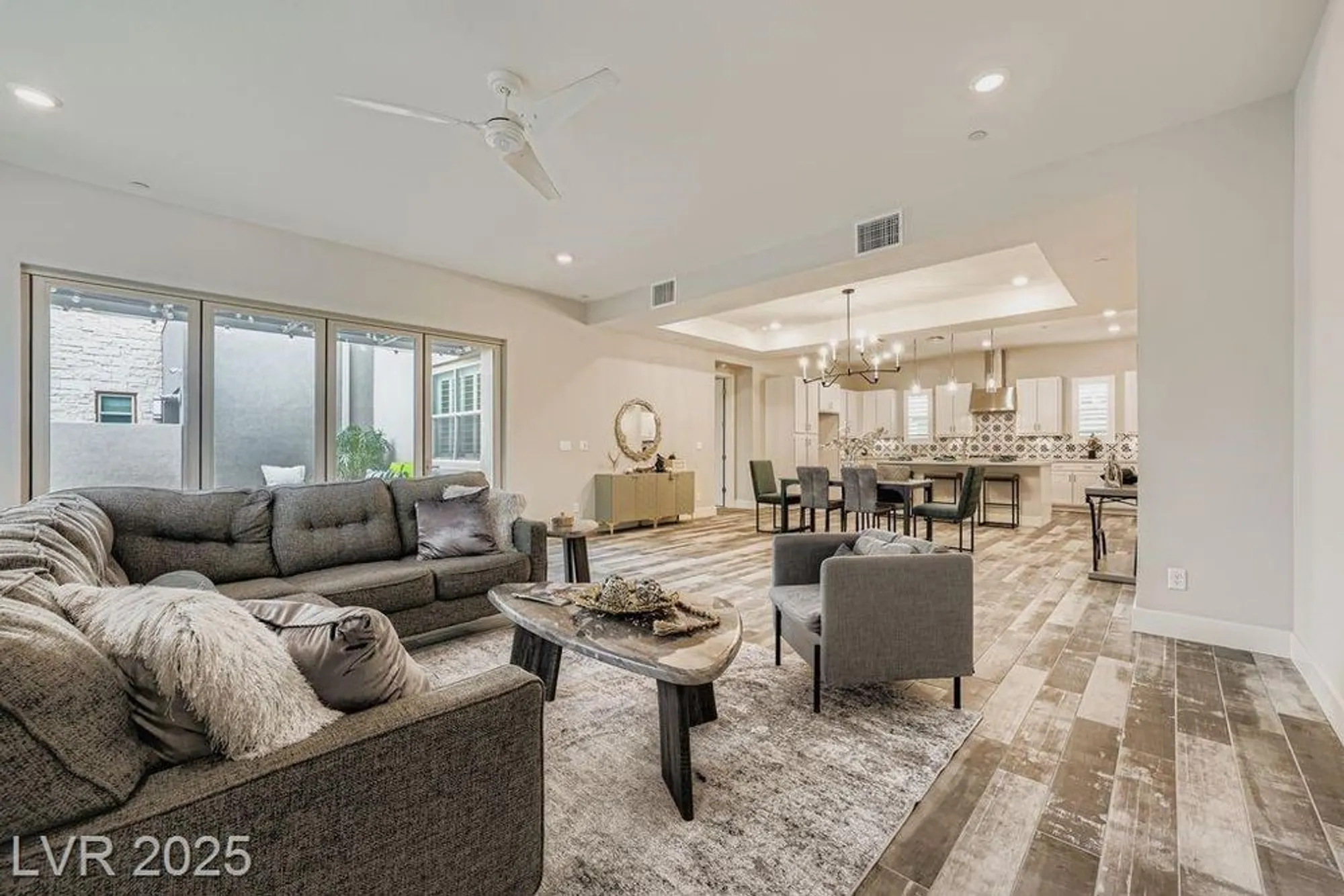 Property Slideshow image 9 of 35 | 4294 swift st, Las Vegas, NV, 89135