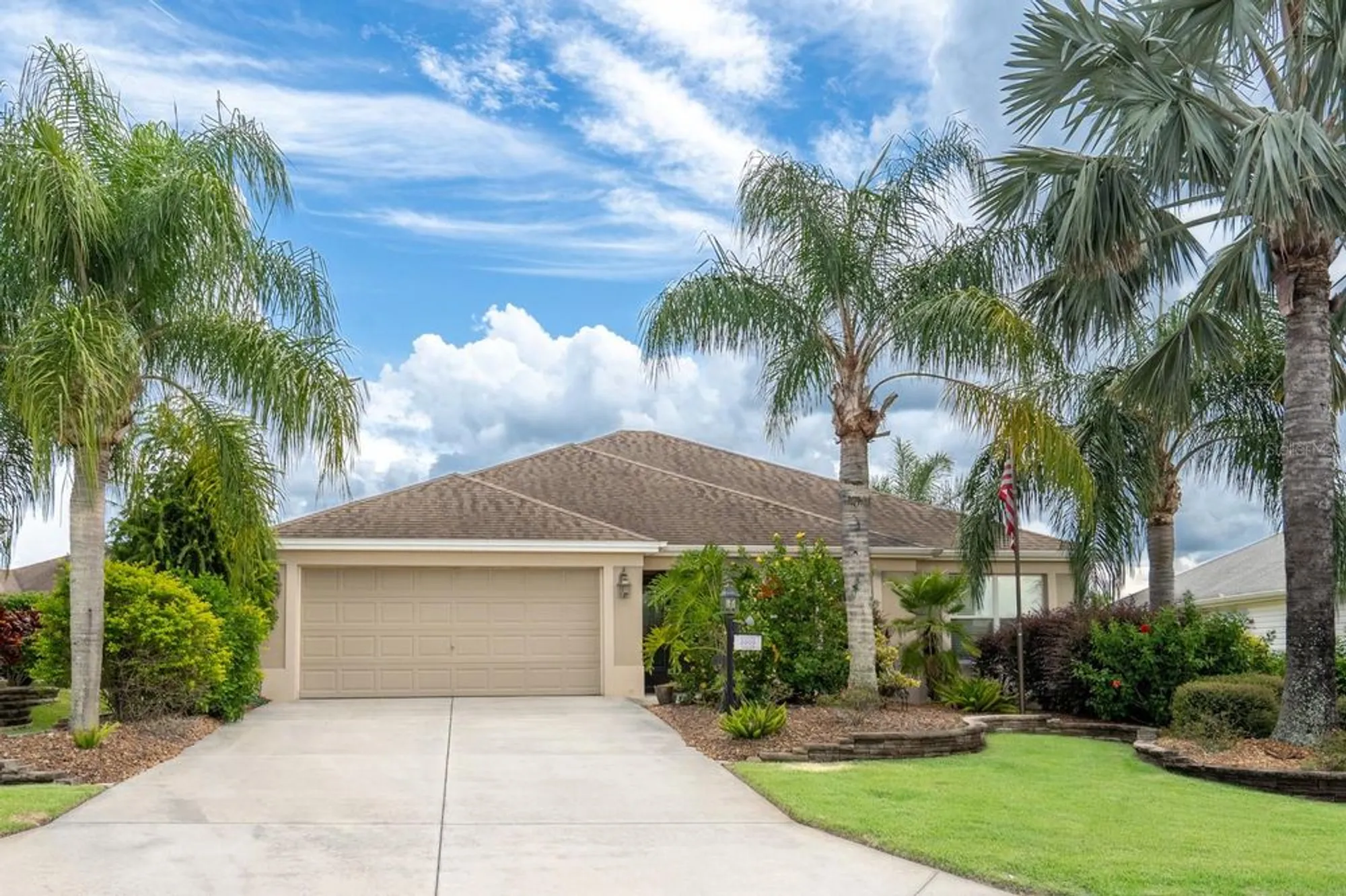 Property Slideshow image 1 of 59 | 3009 olenda dr, The Villages, FL, 32163