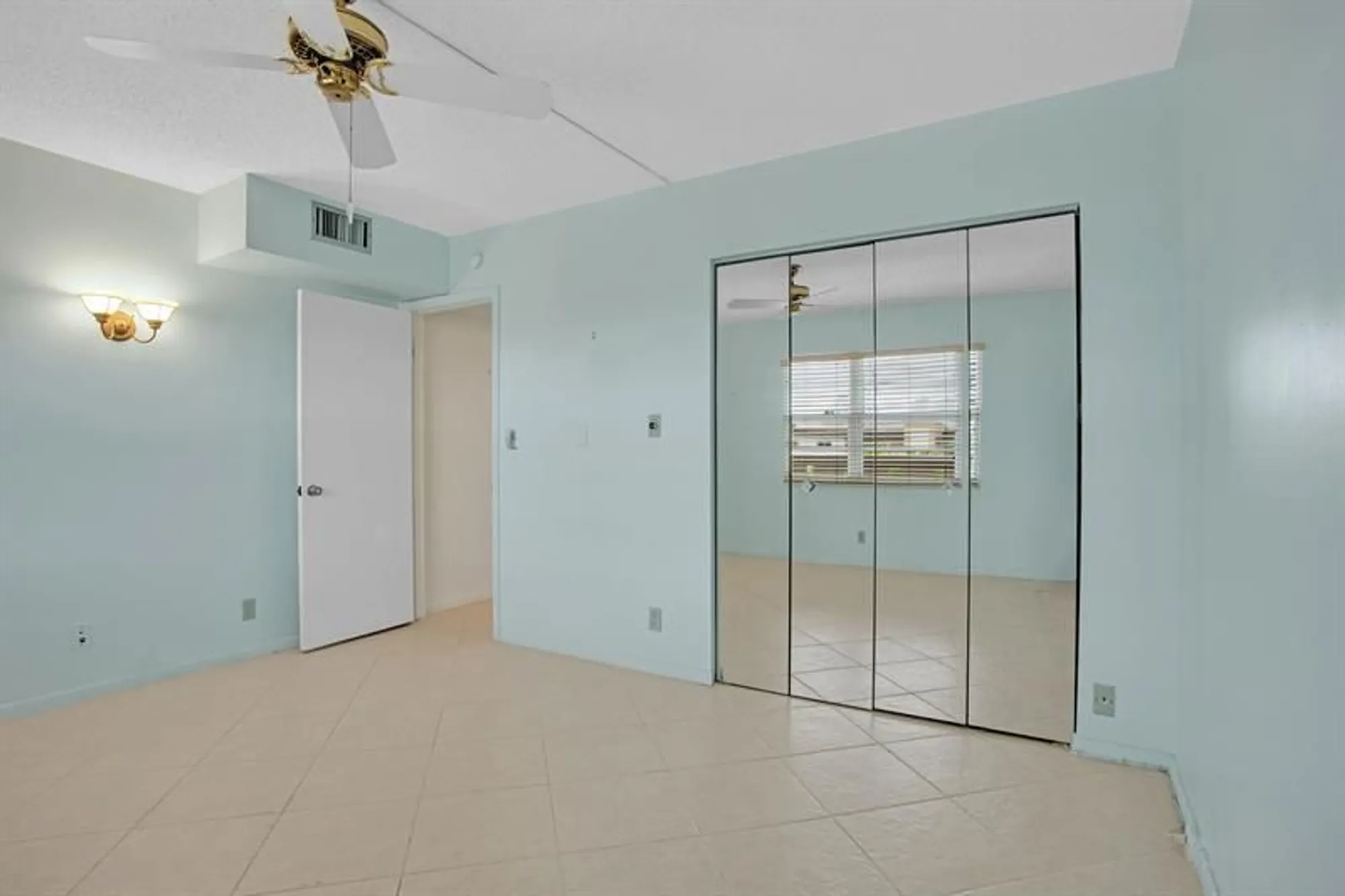 Property Slideshow image 18 of 28 | 2202 lucaya bnd d4, Coconut Creek, FL, 33066