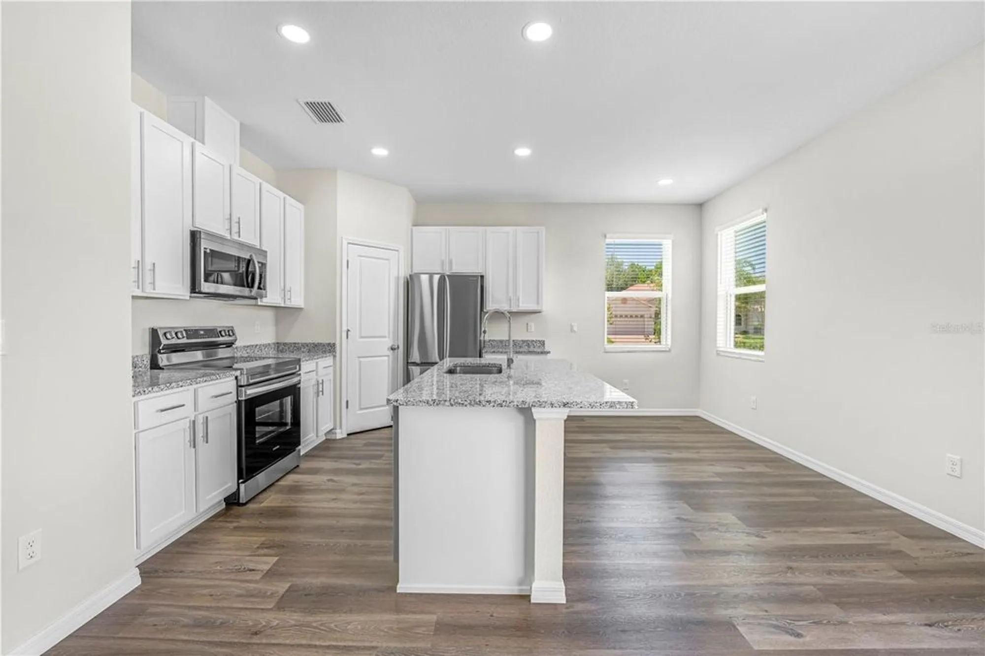 Property Slideshow image 7 of 75 | 9313 gentle ben ct, Weeki Wachee, FL, 34613