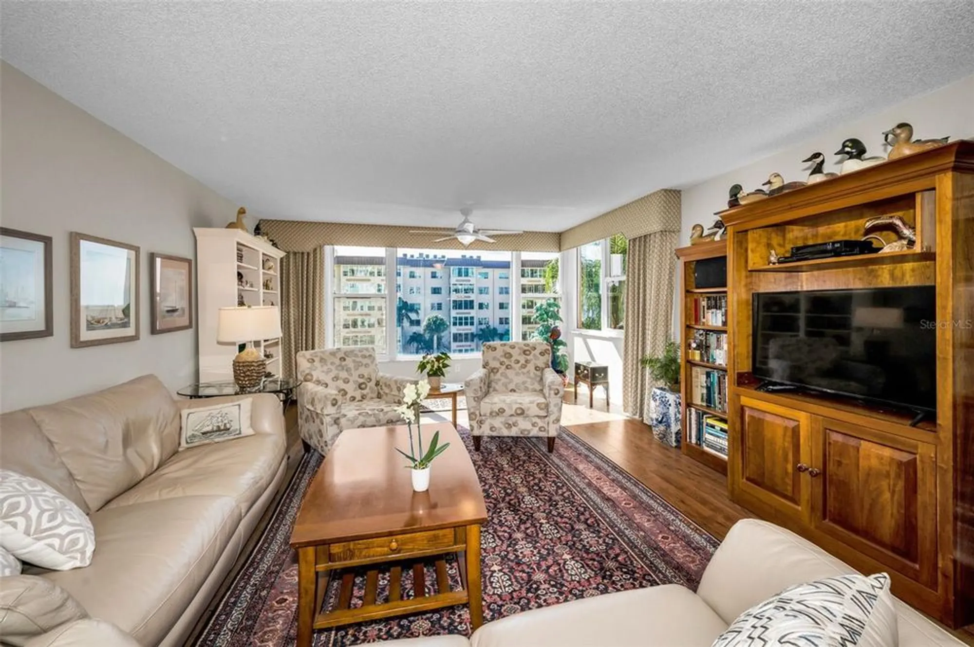 Property Slideshow image 12 of 42 | 632 edgewater dr 433, Dunedin, FL, 34698