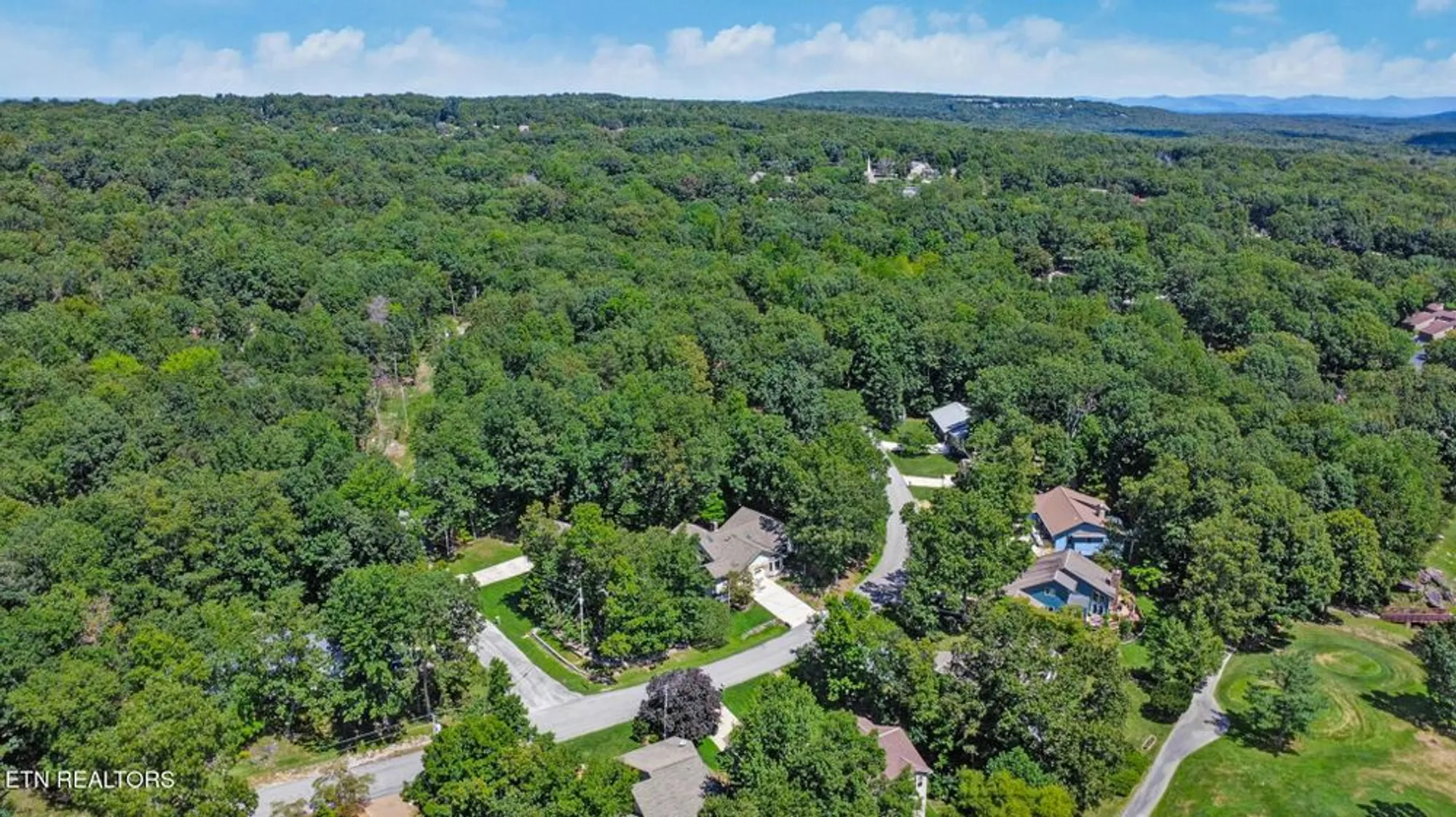 Property Slideshow image 49 of 51 | 143 sugarbush cir, Crossville, TN, 38558