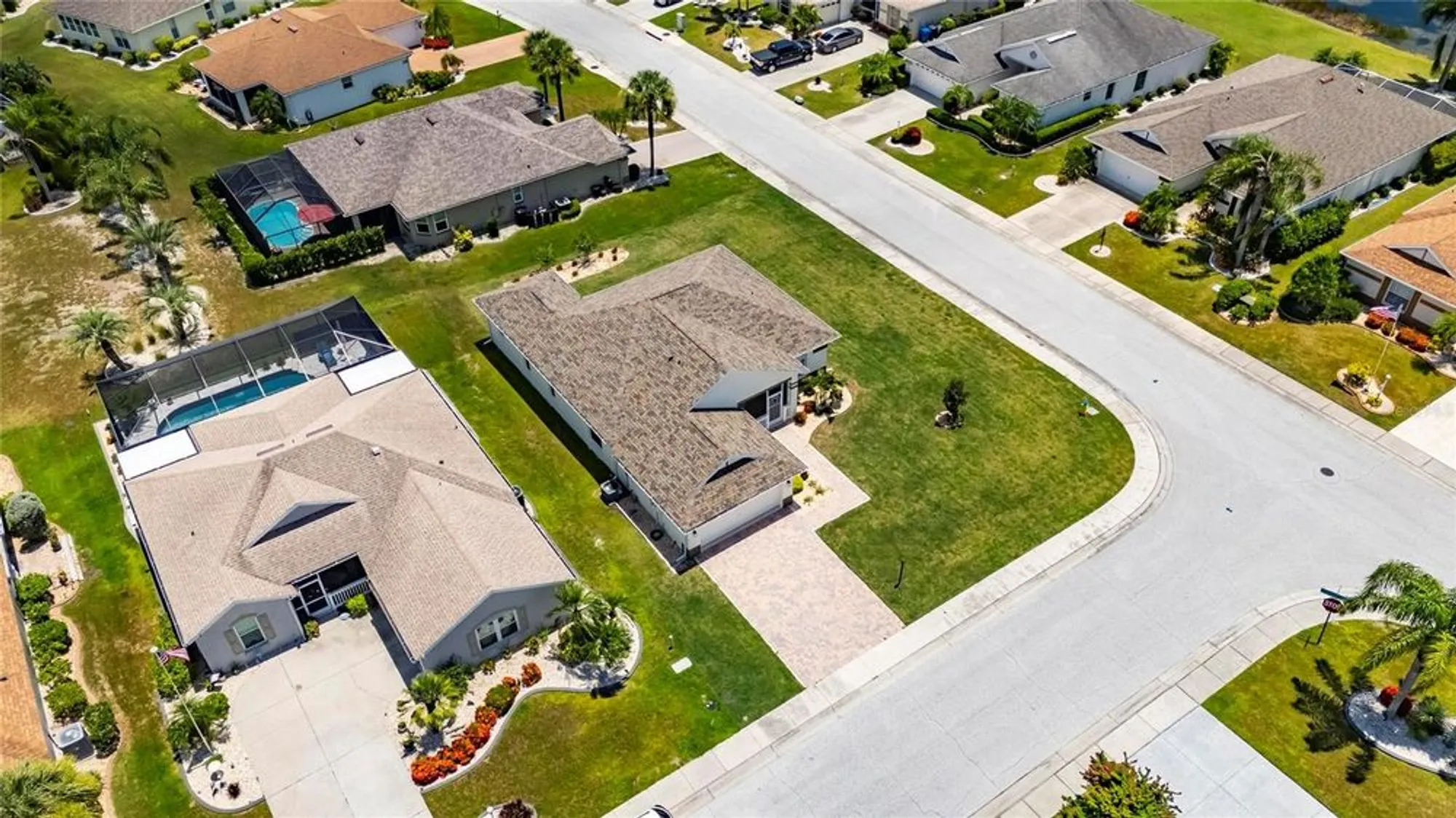 Property Slideshow image 42 of 49 | 1103 villeroy dr, Sun City Center, FL, 33573