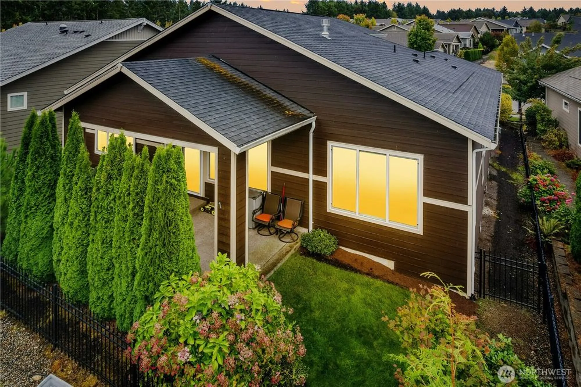 Property Slideshow image 31 of 38 | 5206 waldron dr, Lacey, WA, 98516