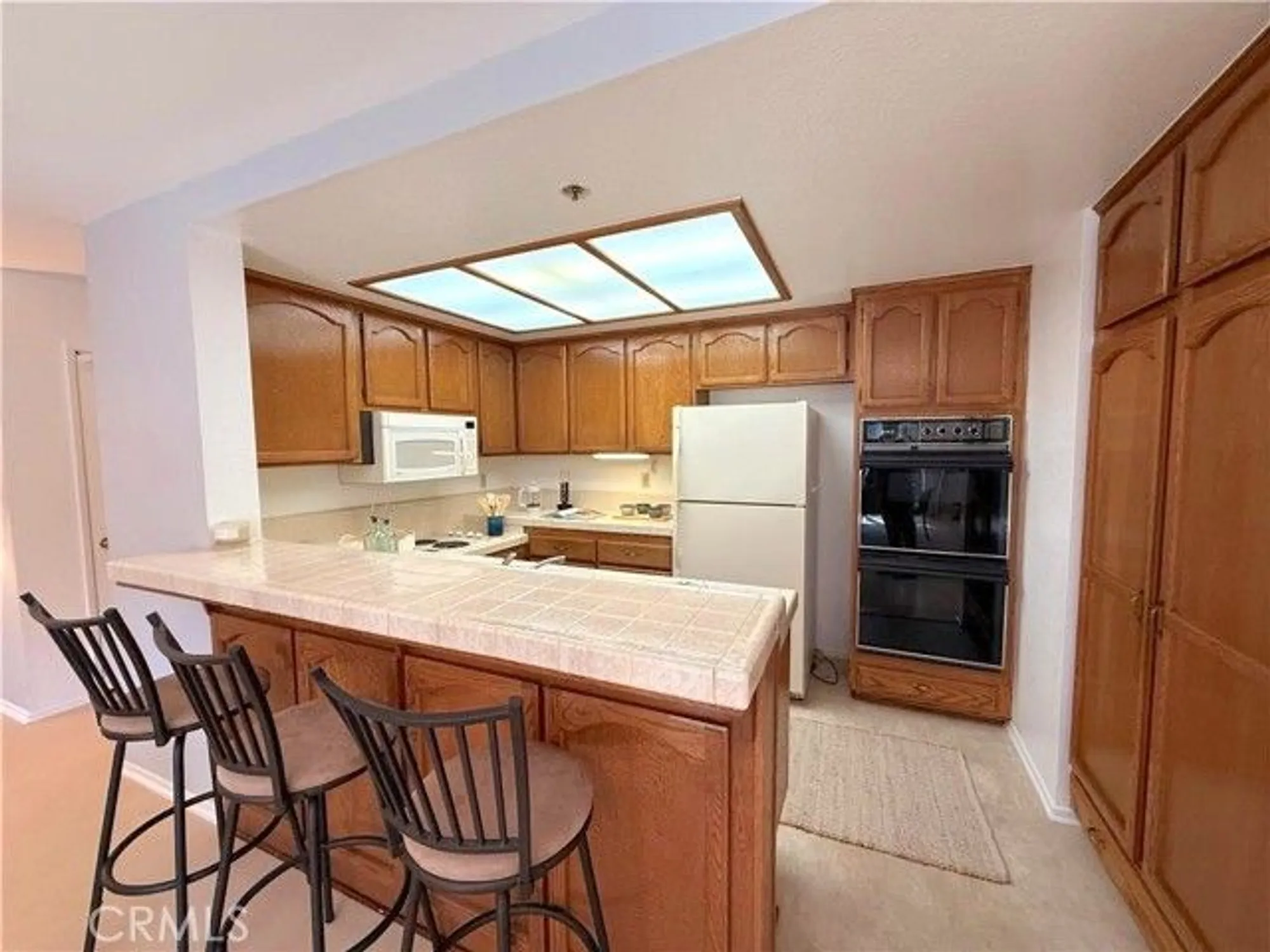 Property Slideshow image 12 of 27 | 13601 del monte dr apt a47, Seal Beach, CA, 90740