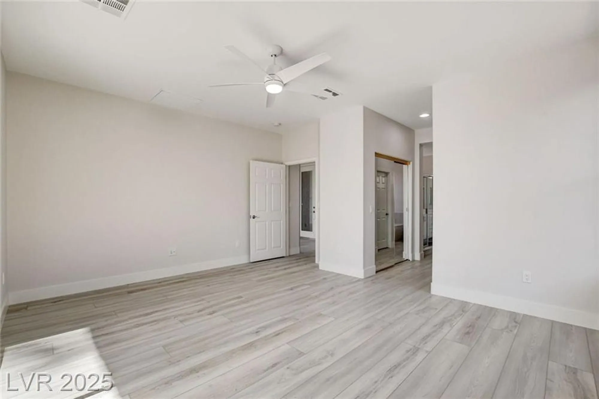 Property Slideshow image 30 of 57 | 10623 riva de fiore ave, Las Vegas, NV, 89135