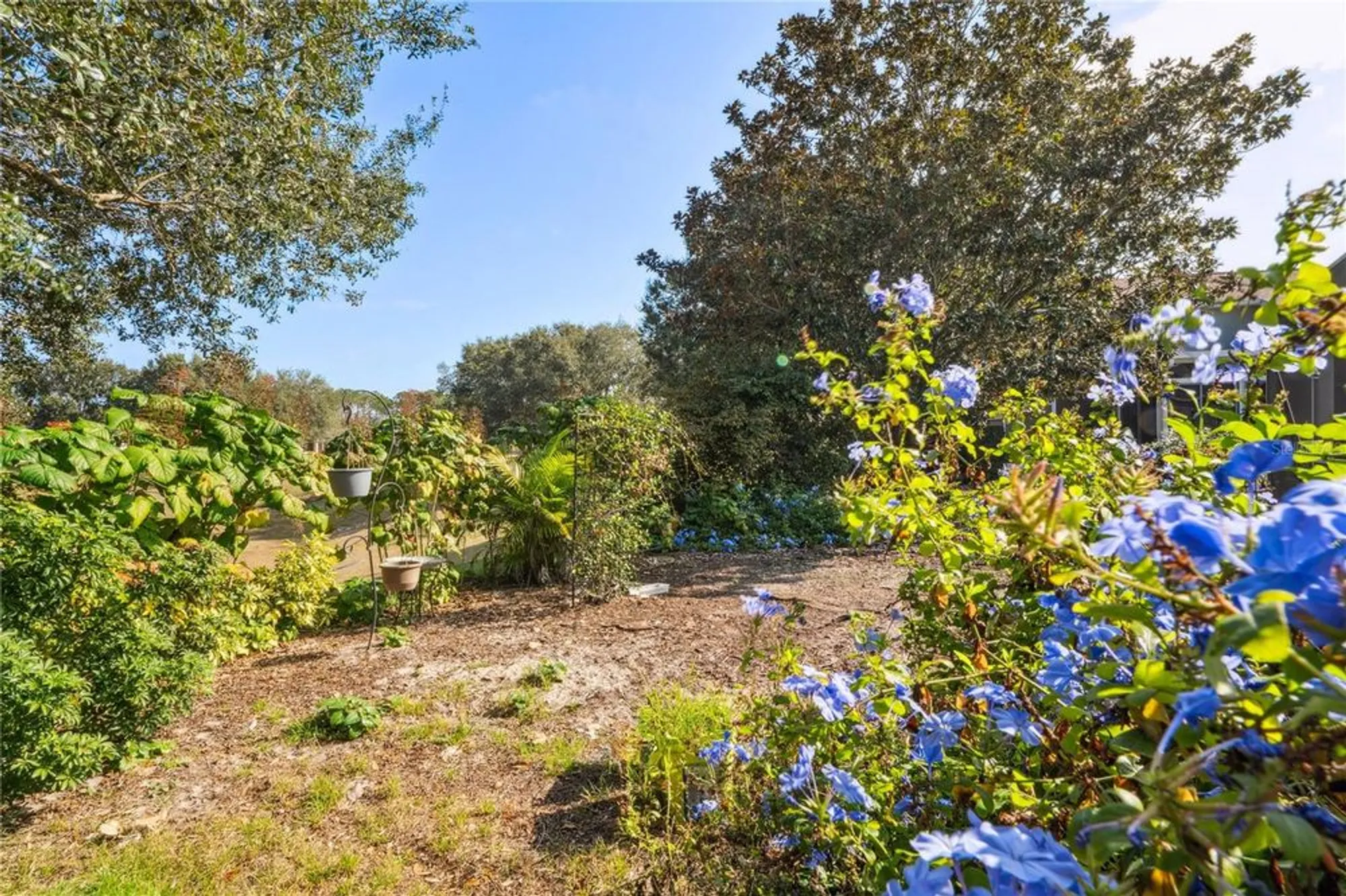 Property Slideshow image 42 of 81 | 322 greenwich cir, Spring Hill, FL, 34609