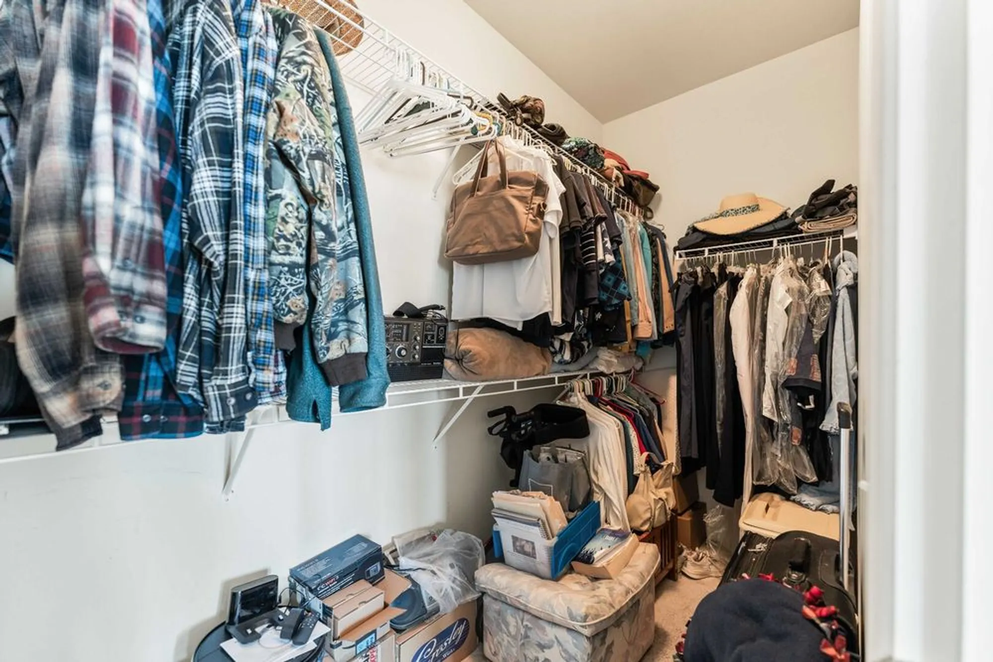 Property Slideshow image 21 of 61 | 13184 oakwood ave, Huntley, IL, 60142