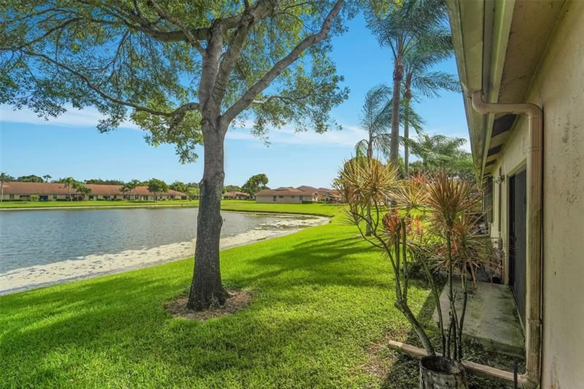 Property Slideshow image 29 of 33 | 8347 sunmeadow ln # 8347, Boca Raton, FL, 33496
