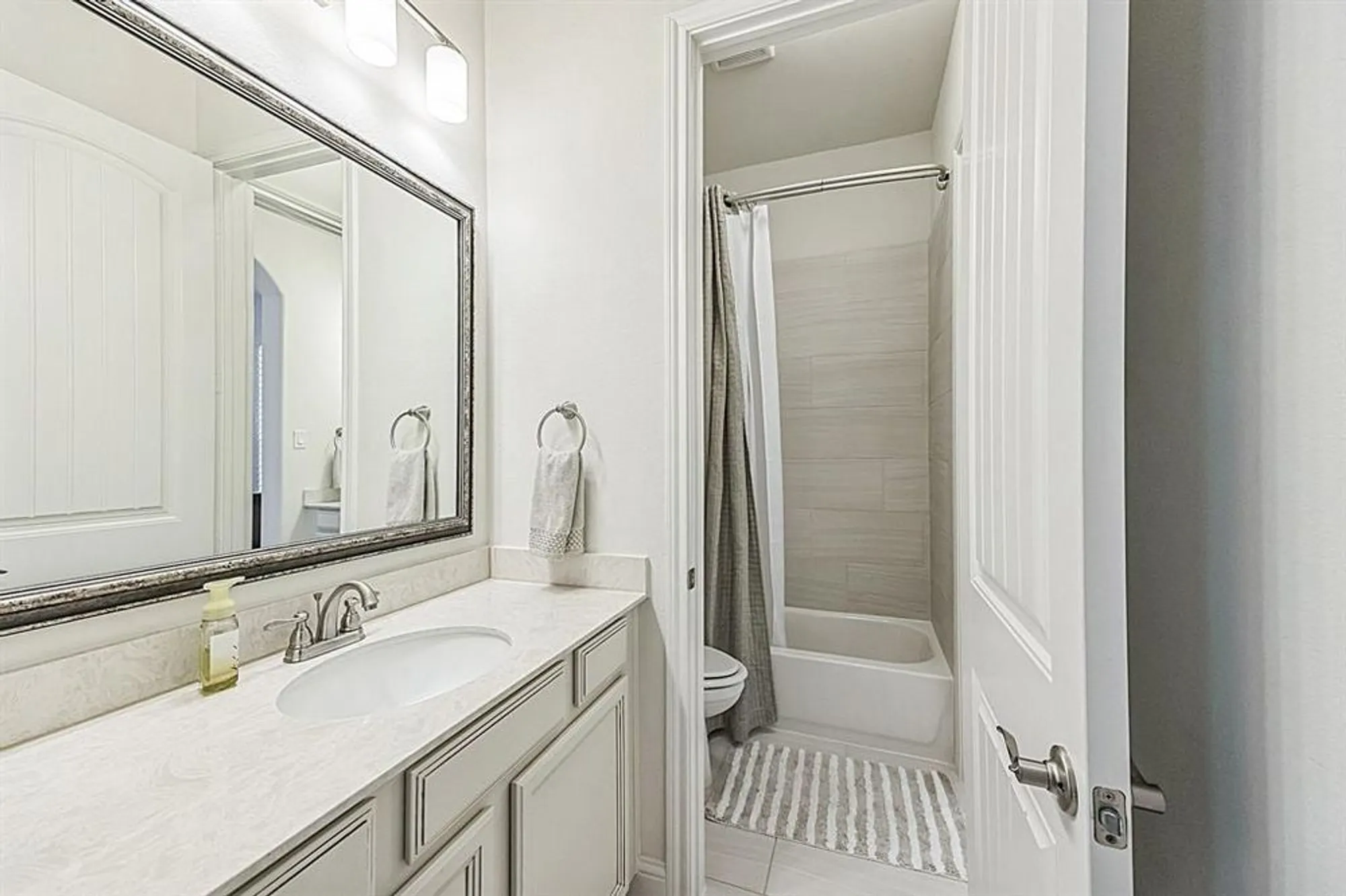 Property Slideshow image 20 of 40 | 5308 sutton cir, Mckinney, TX, 75070