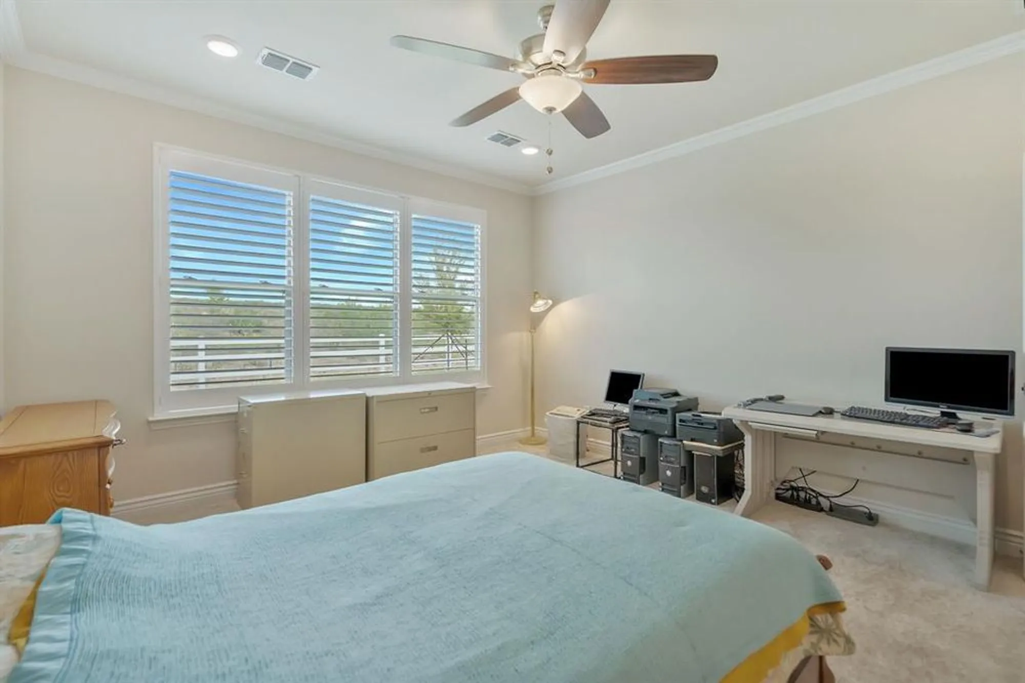 Property Slideshow image 22 of 36 | 11404 iron bark dr, Denton, TX, 76207