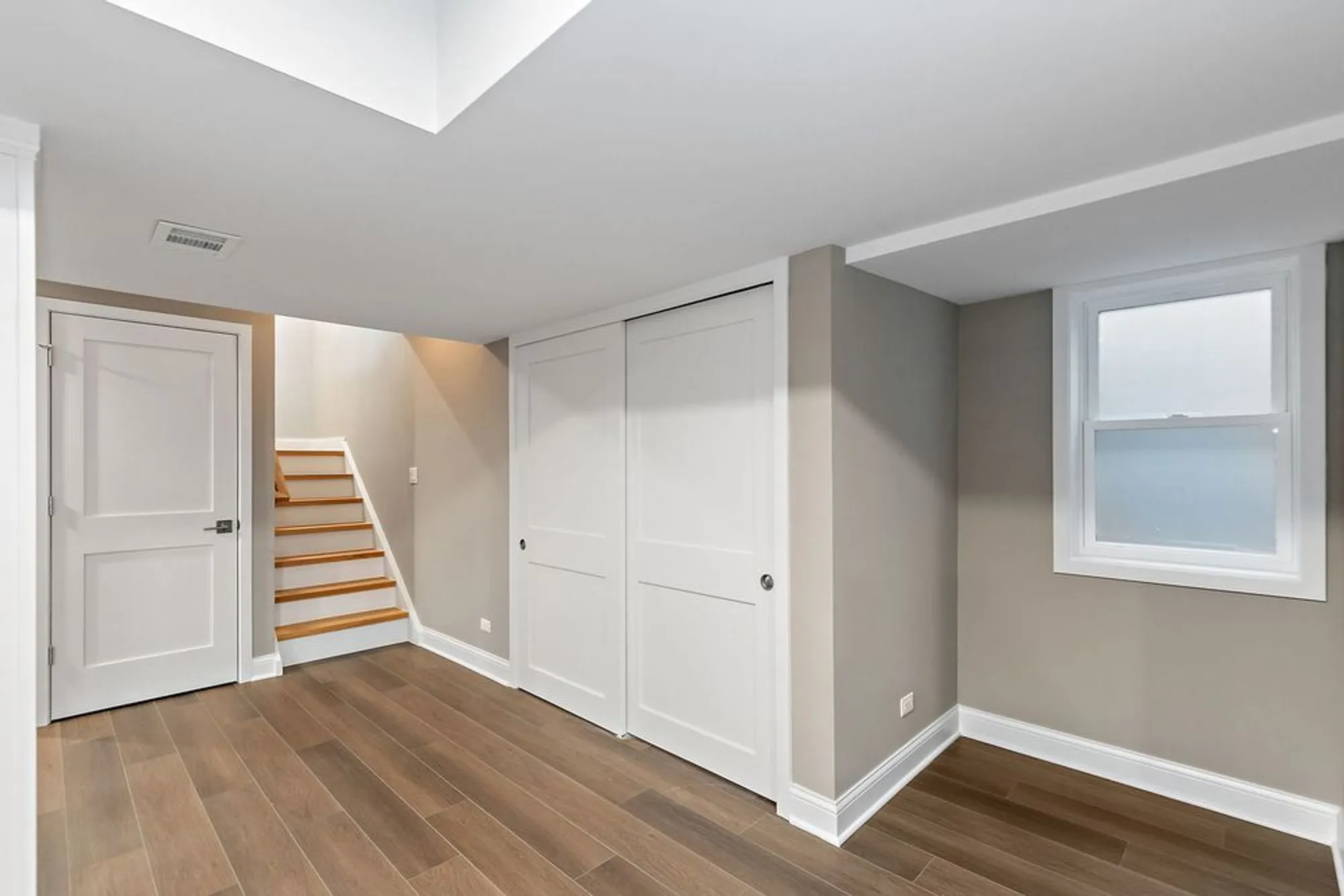 Property Slideshow image 32 of 48 | 535 woodview rd, Lake Barrington, IL, 60010