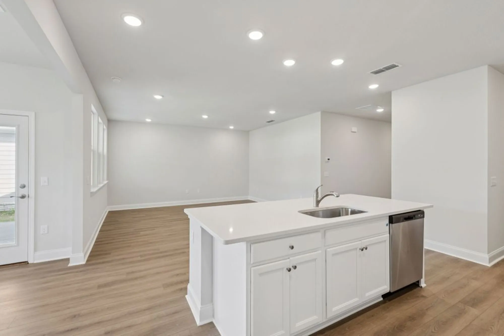 Property Slideshow image 22 of 50 | 316 stonehaus cir, Antioch, TN, 37013