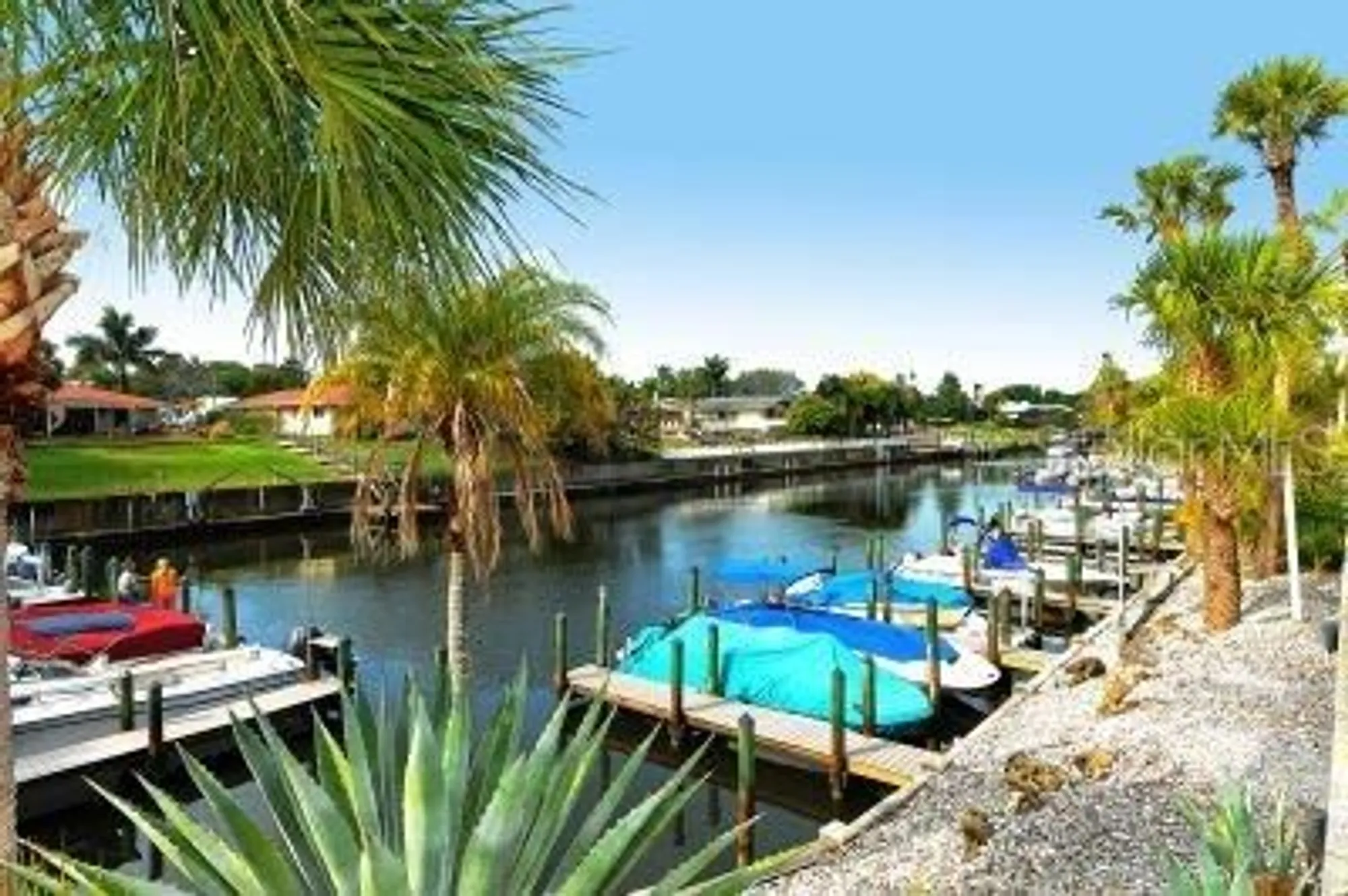 Property Slideshow image 4 of 37 | 2607 riverbluff pkwy # v145, Sarasota, FL, 34231