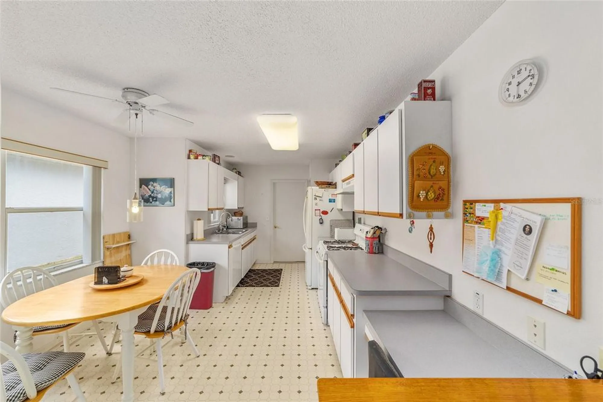 Property Slideshow image 17 of 51 | 9224 sw 93rd cir, Ocala, FL, 34481