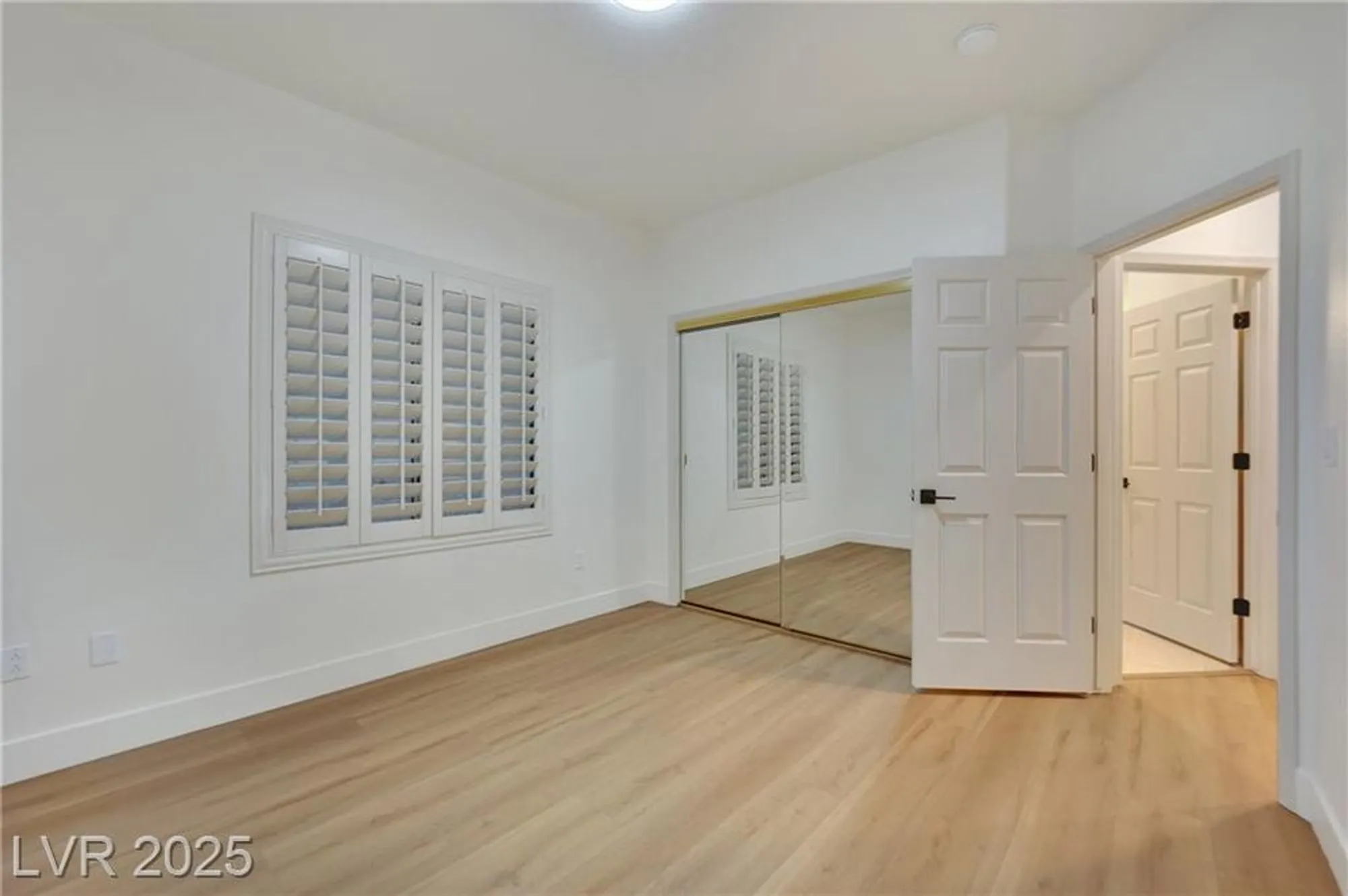 Property Slideshow image 18 of 37 | 1668 wellington springs ave, Henderson, NV, 89052