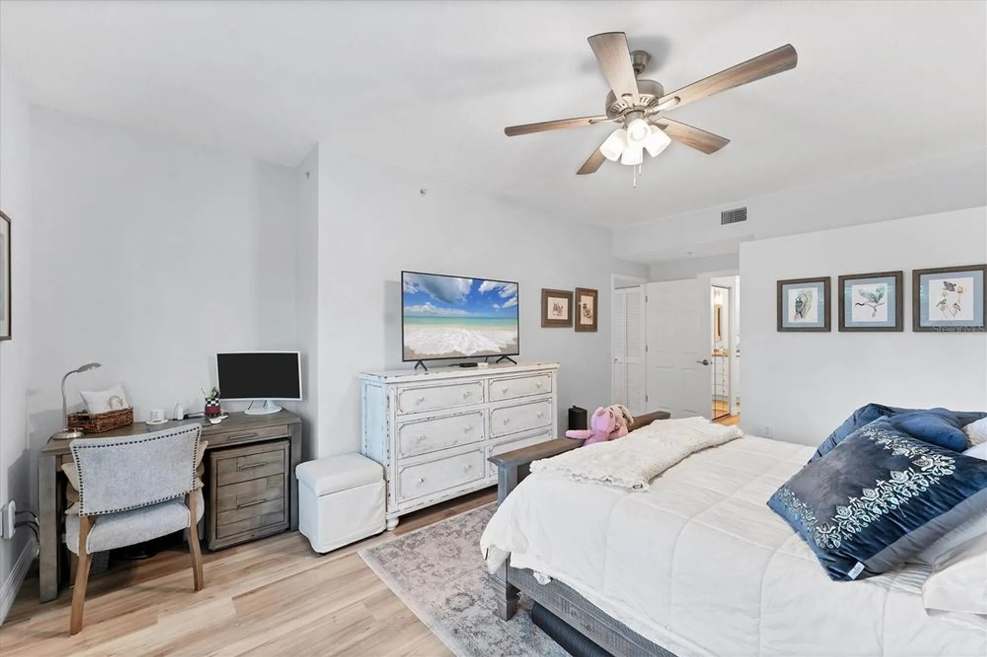 Property Slideshow image 19 of 60 | 7160 cedar hollow cir na, Bradenton, FL, 34203