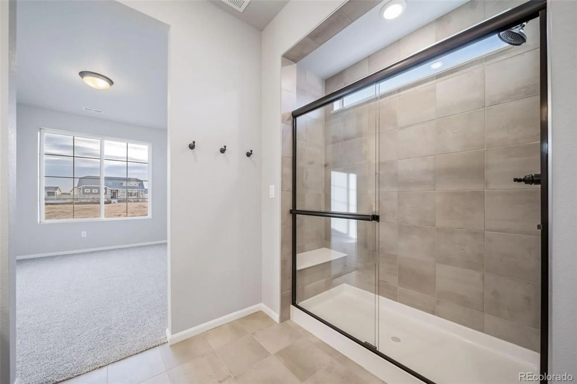 Property Slideshow image 21 of 26 | 22304 e 49th pl, Aurora, CO, 80019