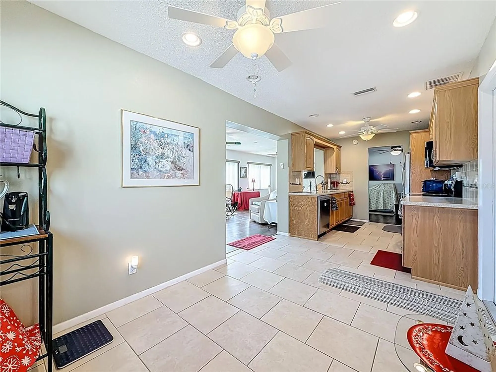 Property Slideshow image 16 of 45 | 9729 36th way n # 4, Pinellas Park, FL, 33782