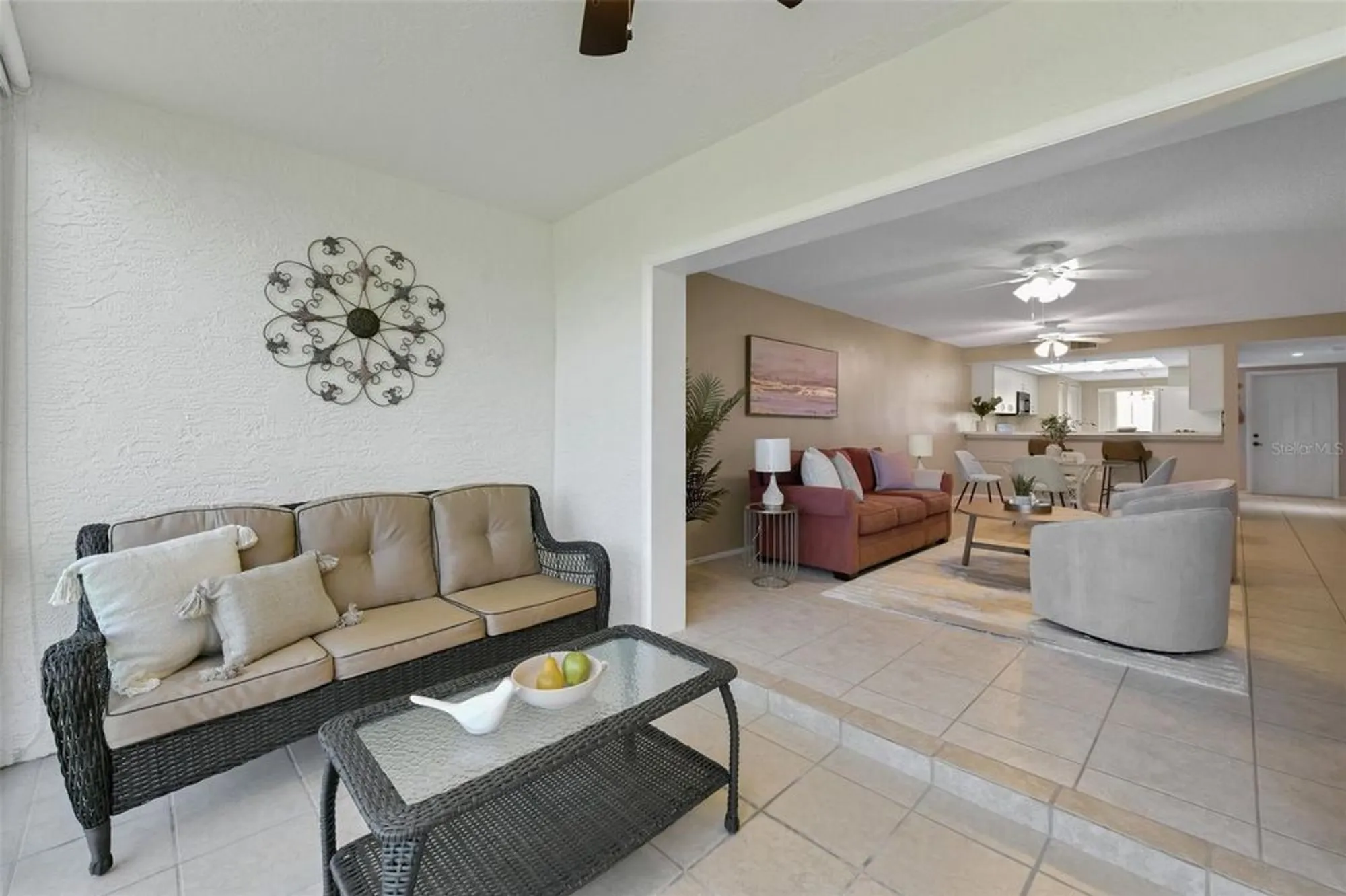 Property Slideshow image 6 of 27 | 6908 drewrys blf 704, Bradenton, FL, 34203