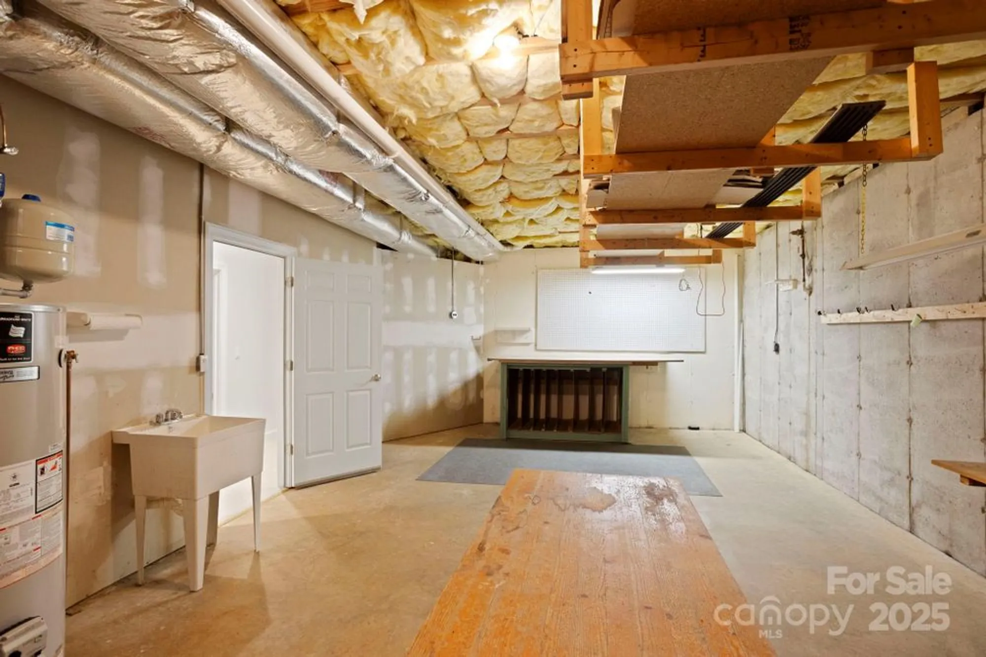 Property Slideshow image 27 of 48 | 132 berry creek dr, Flat Rock, NC, 28731