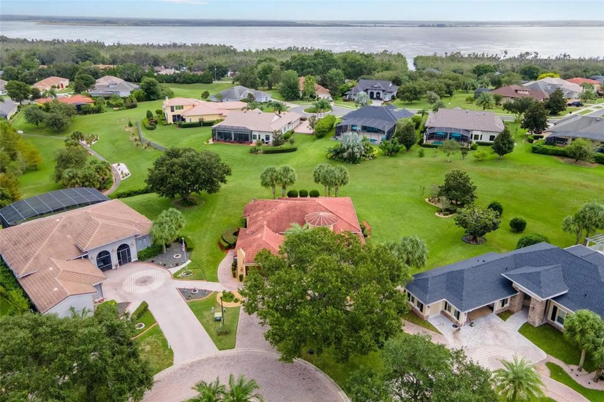 Property Slideshow image 40 of 47 | 38800 harborwoods pl, Lady Lake, FL, 32159