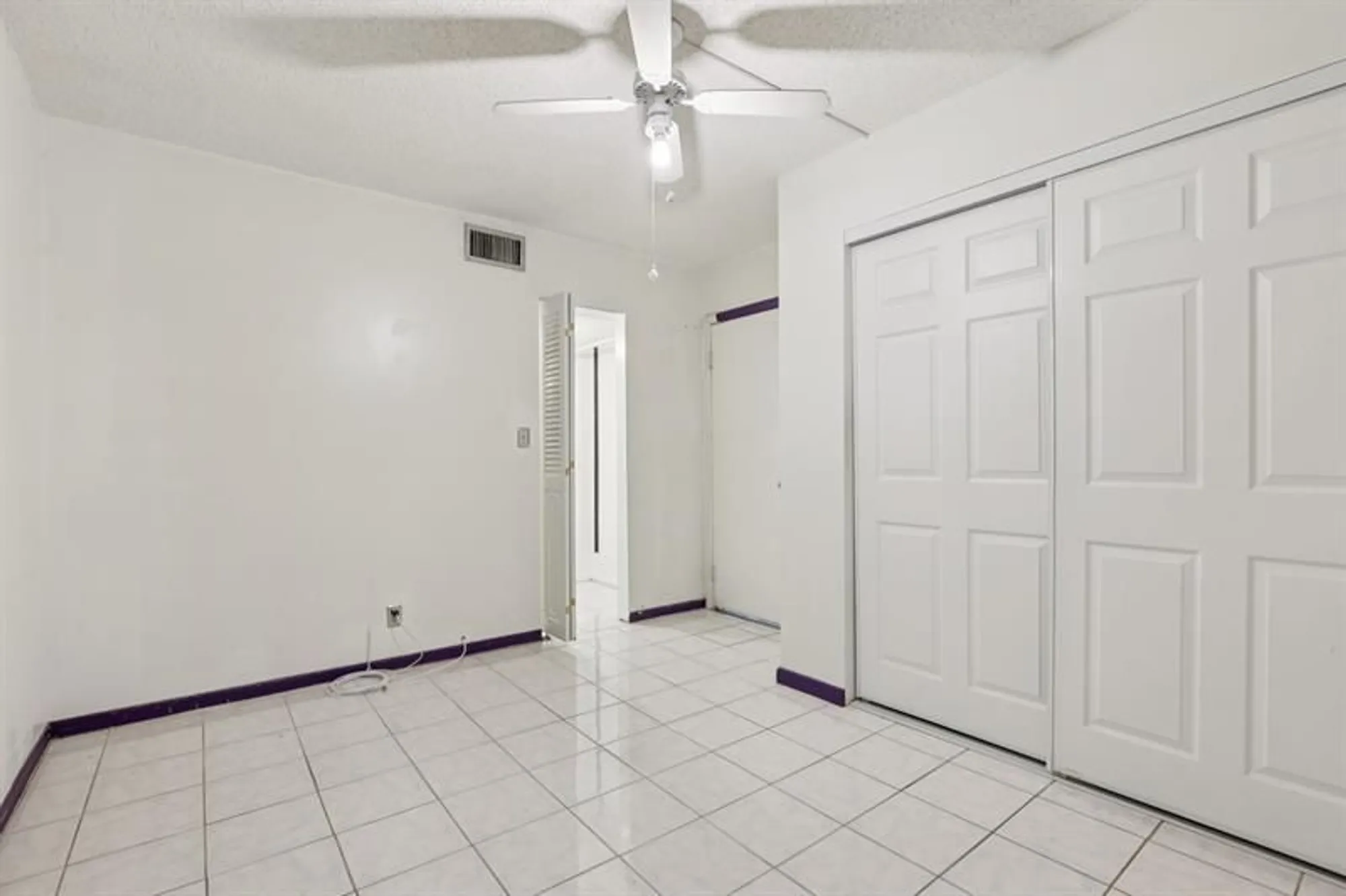 Property Slideshow image 29 of 39 | 1024 se 4th ave 204, Dania Beach, FL, 33004