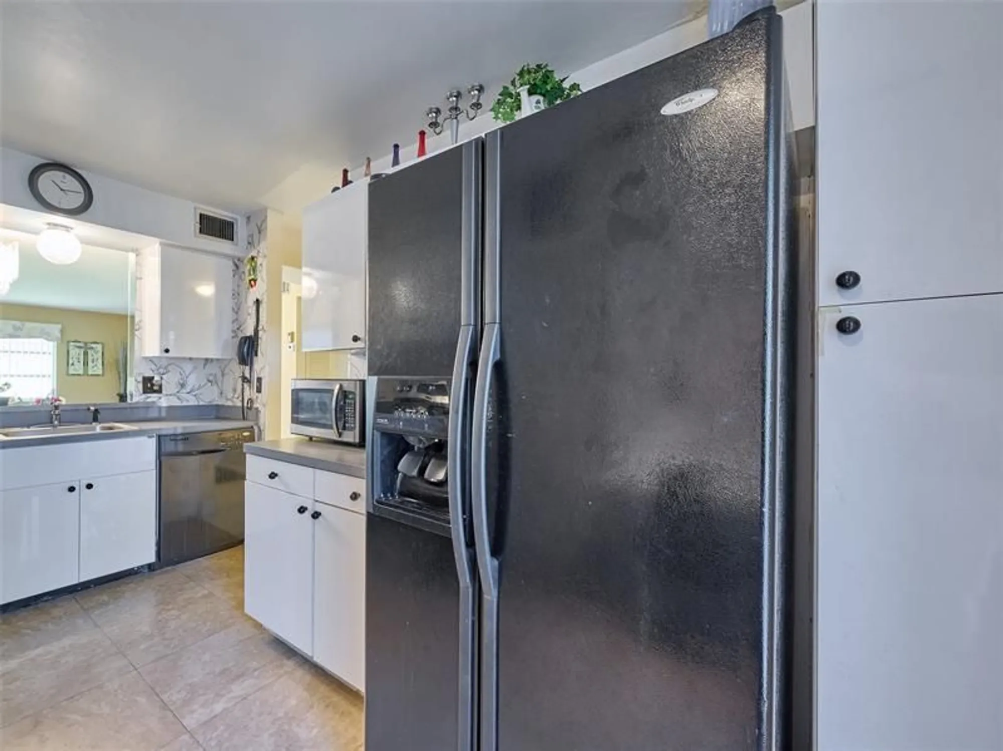 Property Slideshow image 22 of 26 | 7708 margate blvd, Margate, FL, 33063