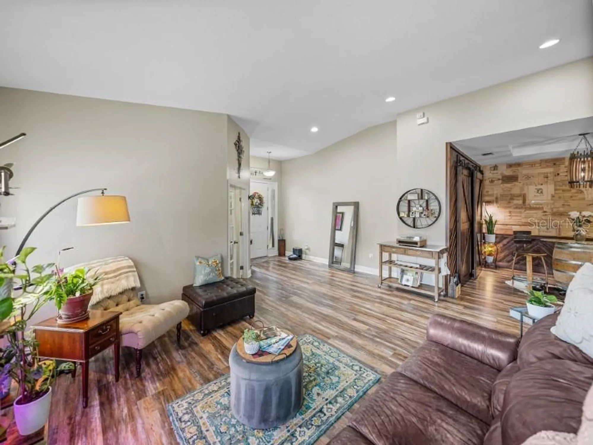 Property Slideshow image 5 of 59 | 13302 trailing moss dr, Dade City, FL, 33525